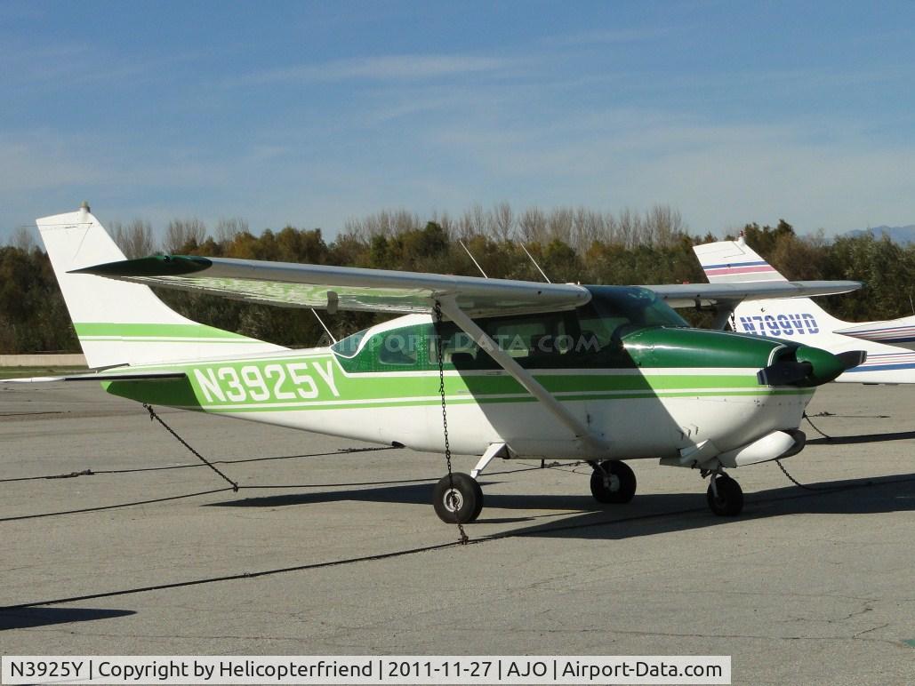 N3925Y, 1964 Cessna 210D Centurion C/N 21058425, Parked in the east parking area