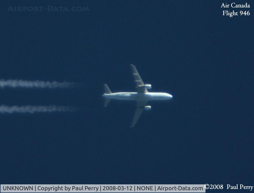 UNKNOWN, Contrails Various C/N Unknown, An Air Canada Airbus headed south
