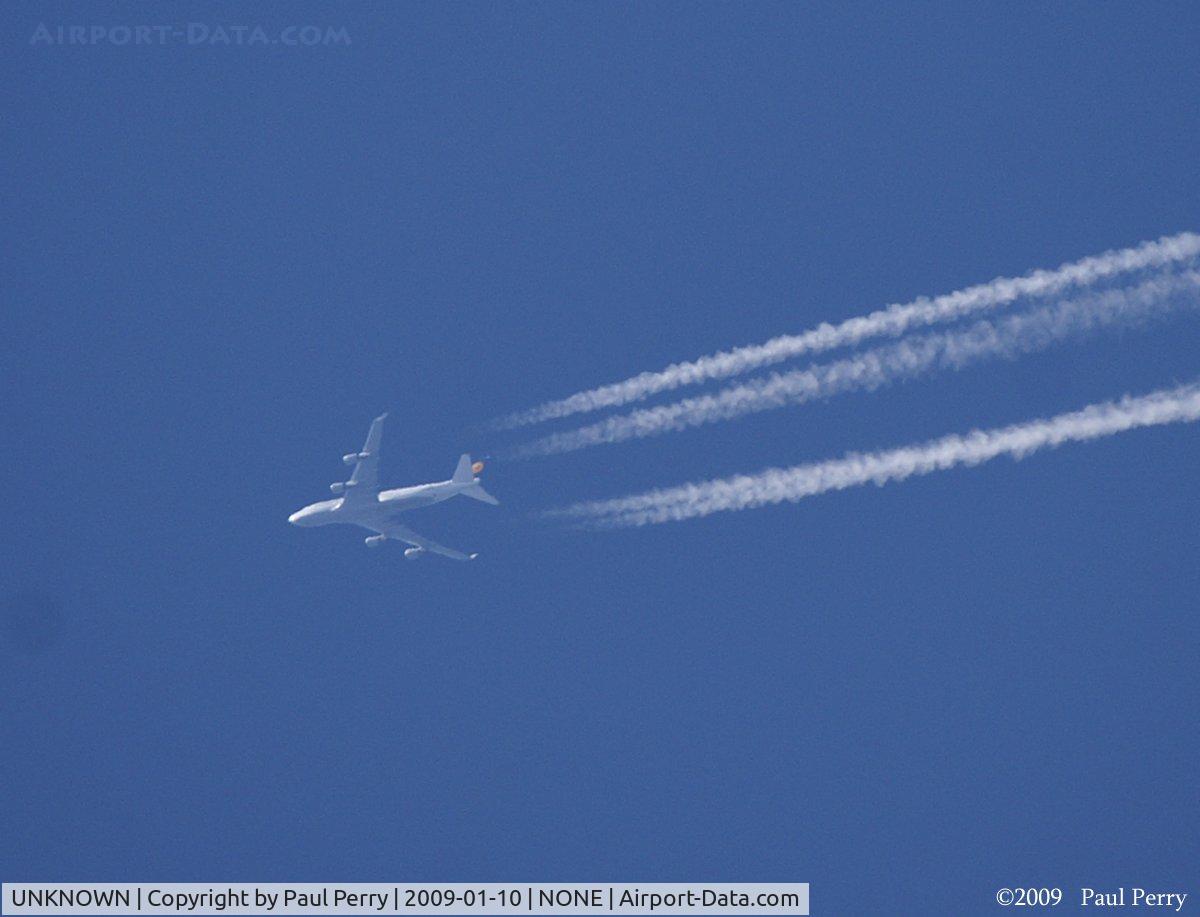 UNKNOWN, Contrails Various C/N Unknown, Lufthansa Flight 427 high above Norfolk, Va