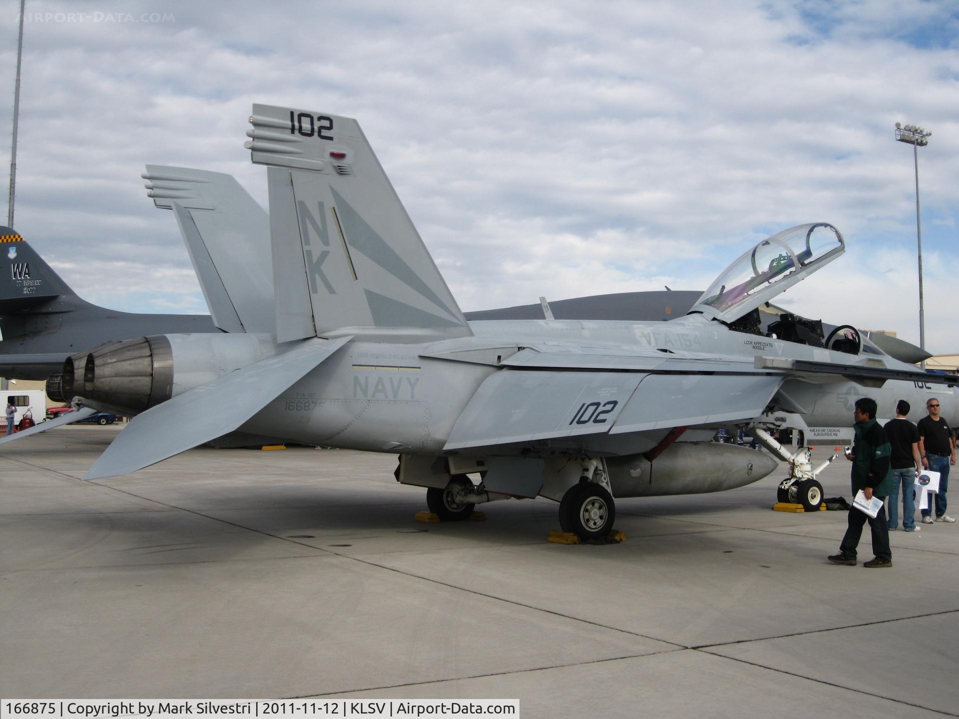 166875, Boeing F/A-18F Super Hornet C/N F205, Aviation Nation 2011