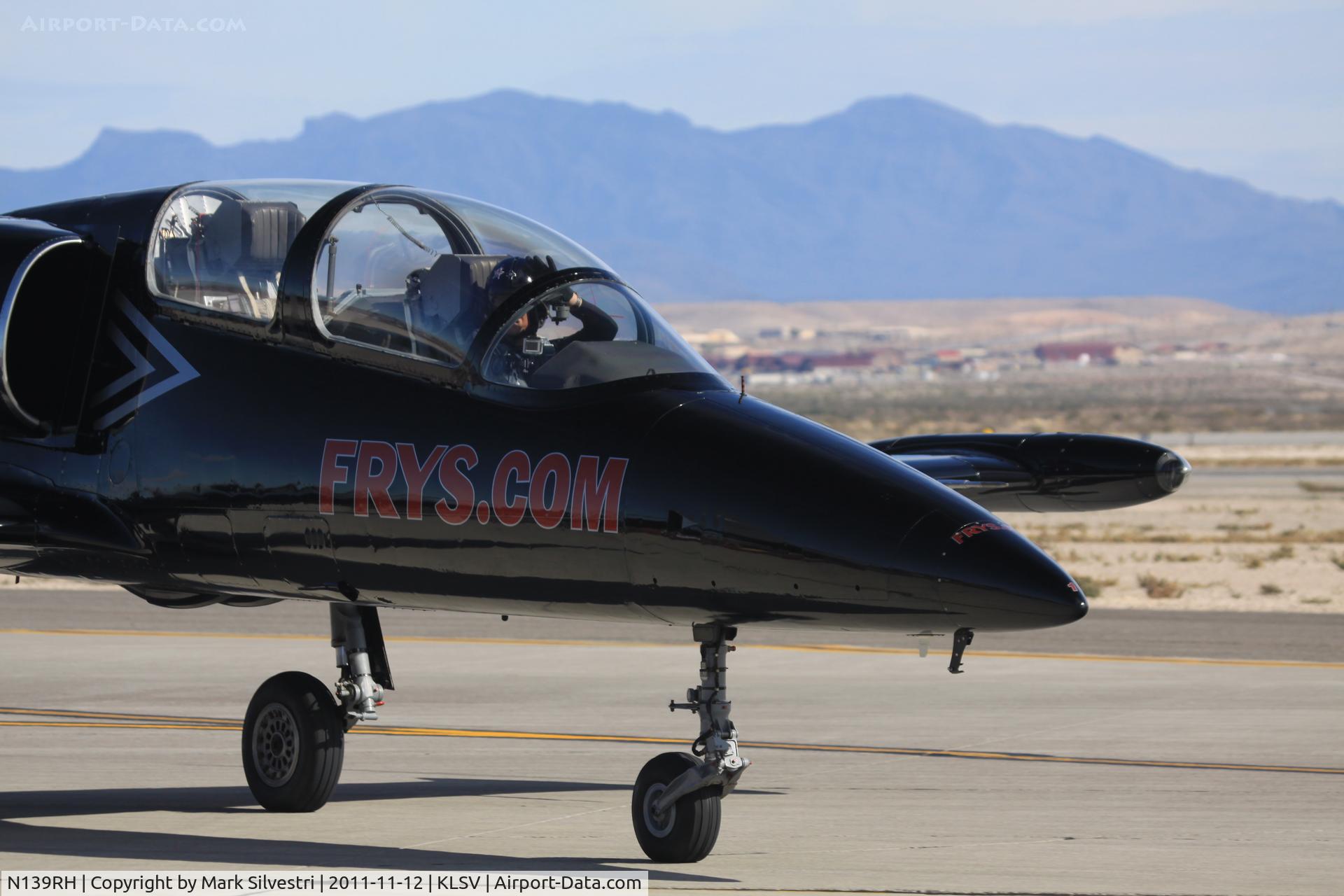 N139RH, 1984 Aero L-39 Albatros C/N 433129, Aviation Nation 2011