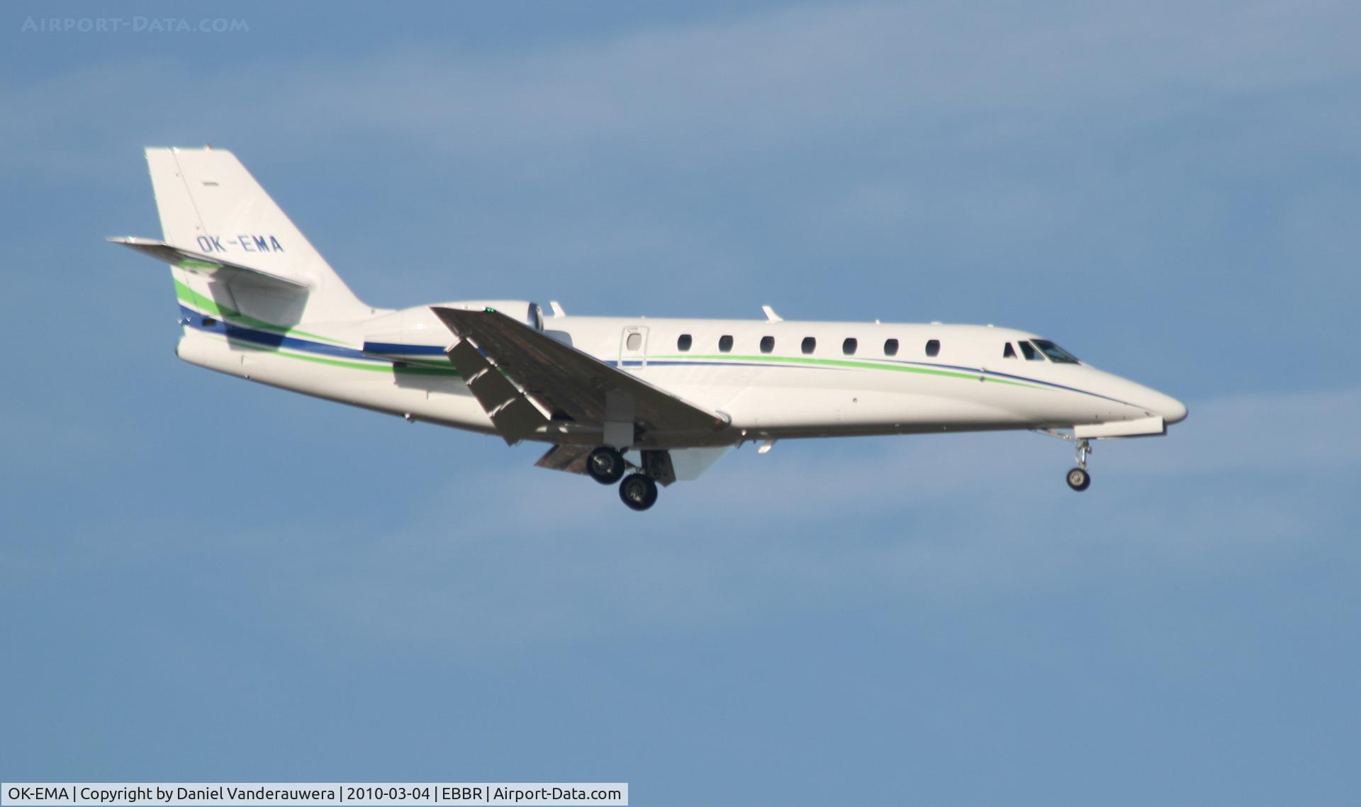 OK-EMA, 2009 Cessna 680 Citation Sovereign C/N 680-0279, Arrival to RWY 02