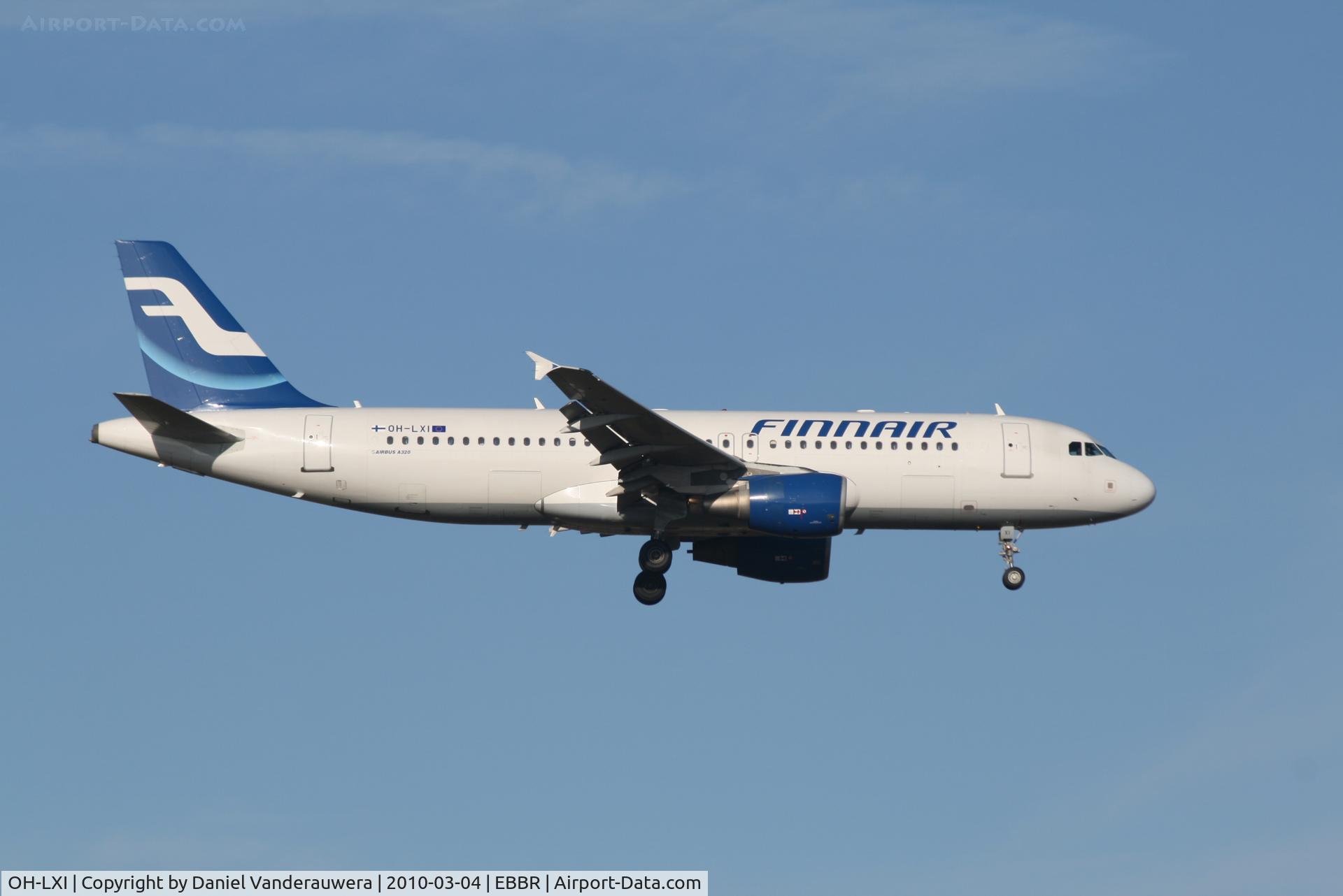 OH-LXI, 2003 Airbus A320-214 C/N 1989, Arrival of flight AY811 to RWY 02