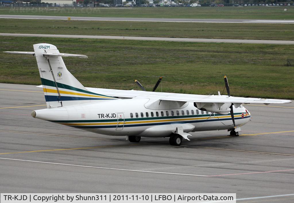 TR-KJD, 1989 ATR 42M-312 C/N 131, Parked...
