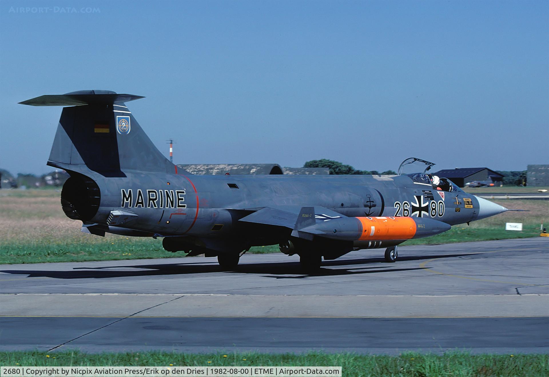 2680, Lockheed F-104G Starfighter C/N 683-7426, German Navy F-104G, armed with two live Kormoran anti-ship rockets, on the taxitrack of its'homebase, NAS Eggebeck. This aircraft was sold to the Greece AF.
