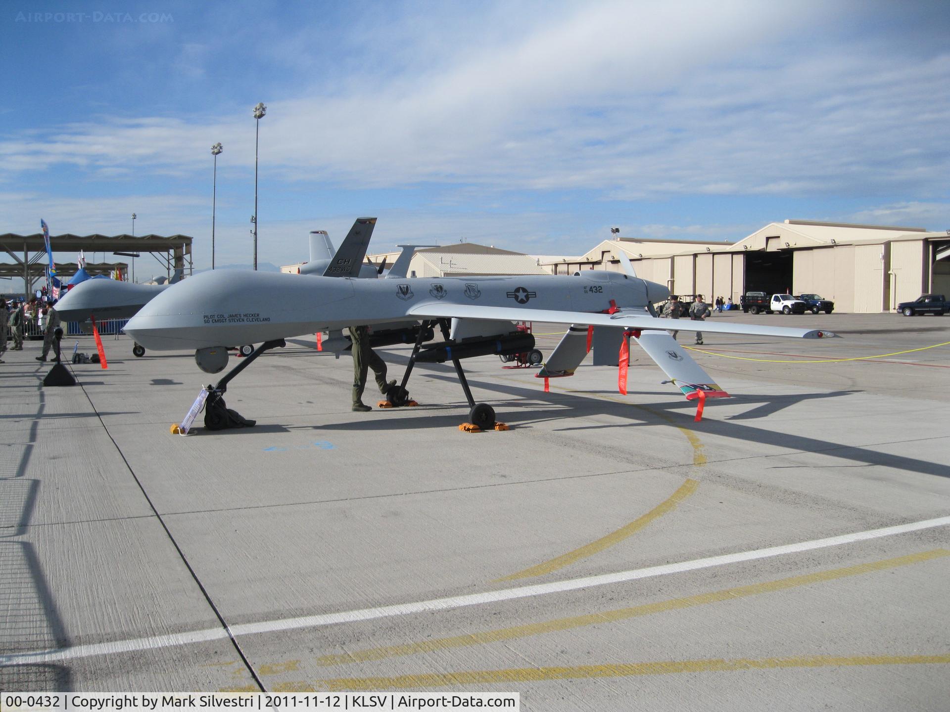 00-0432, General Atomics MQ-1B Predator C/N Not found 00-0432, Aviation Nation 2011