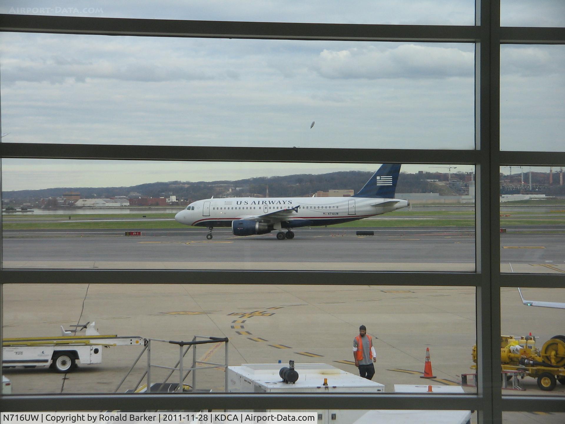 N716UW, 1999 Airbus A319-112 C/N 1055, DCA, VA
