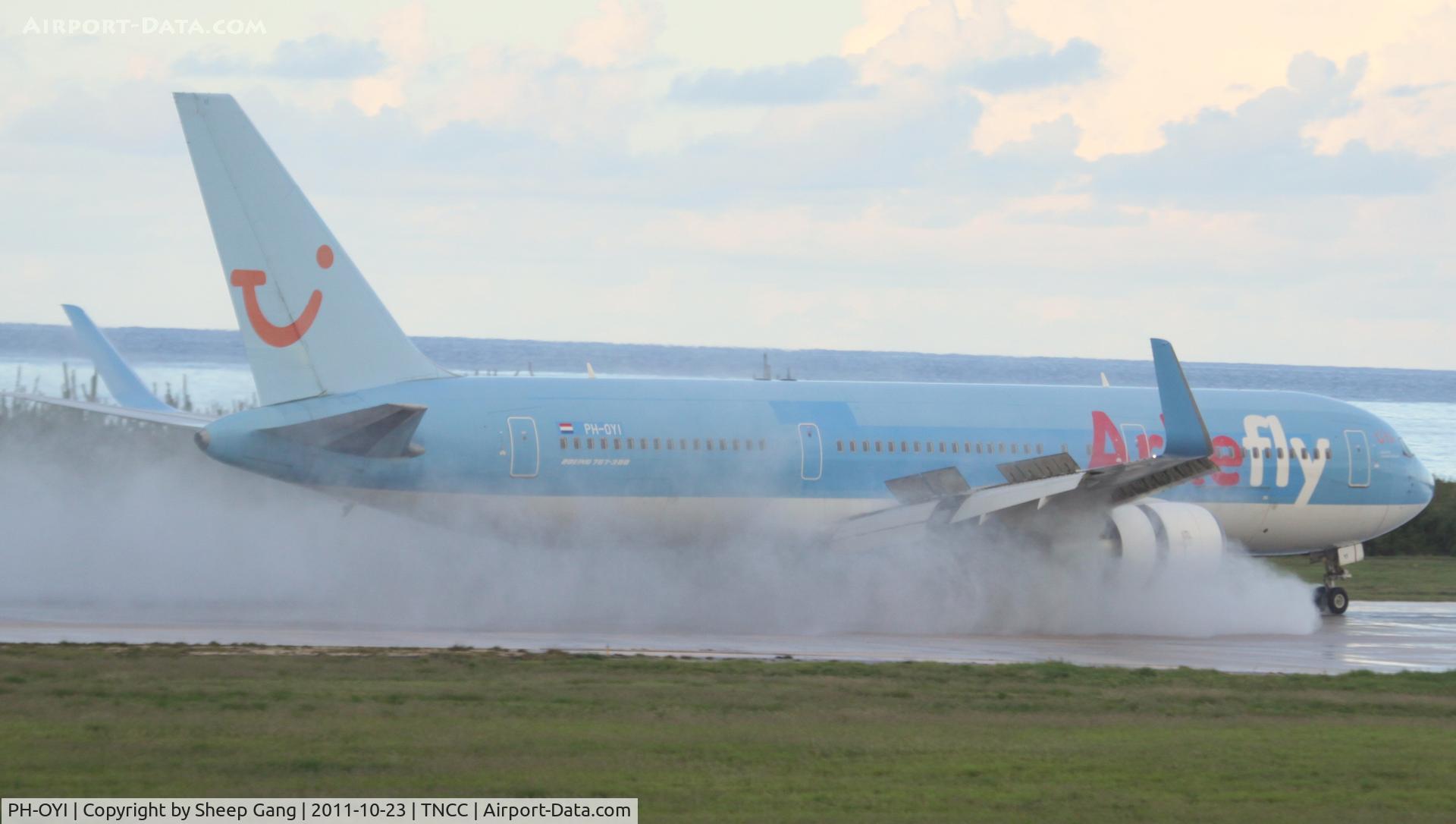 PH-OYI, 2000 Boeing 767-304/ER C/N 29138, PH-OYI