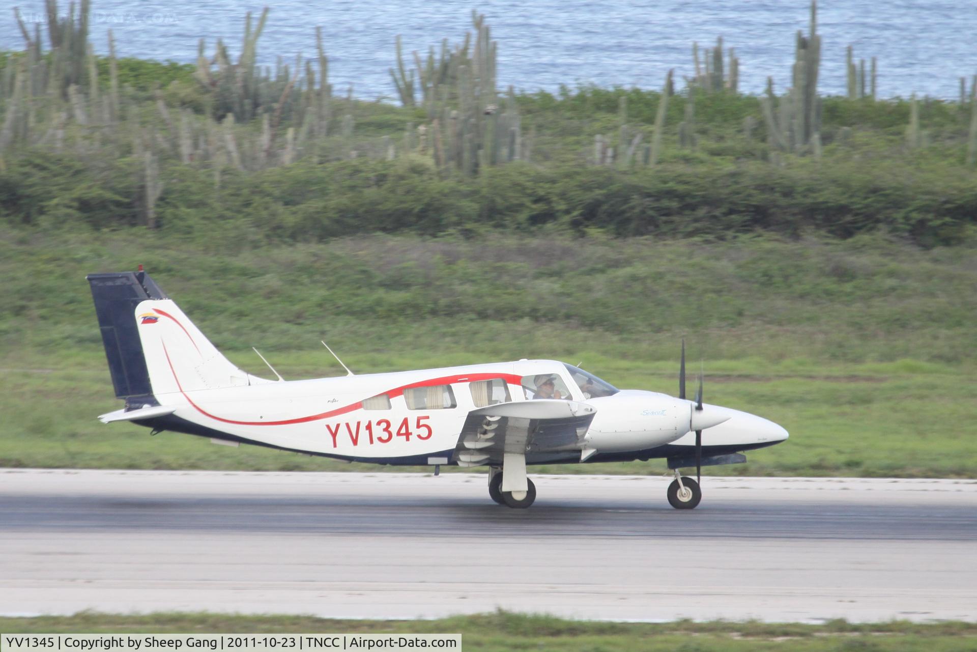 YV1345, Piper PA-34-200T C/N 34-7970401, YV1345 at TNCC