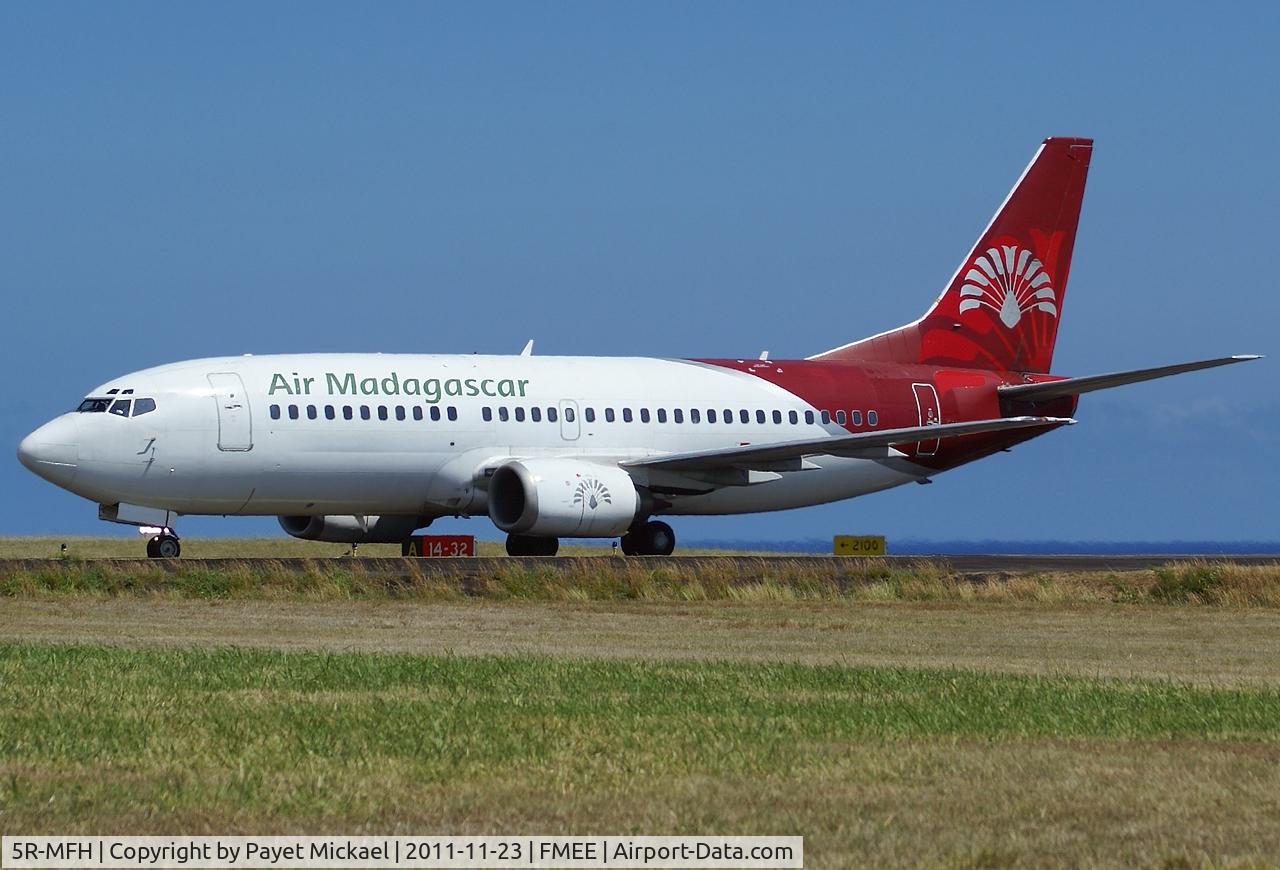 5R-MFH, 1994 Boeing 737-3Q8 C/N 26305, Just vacated the runway