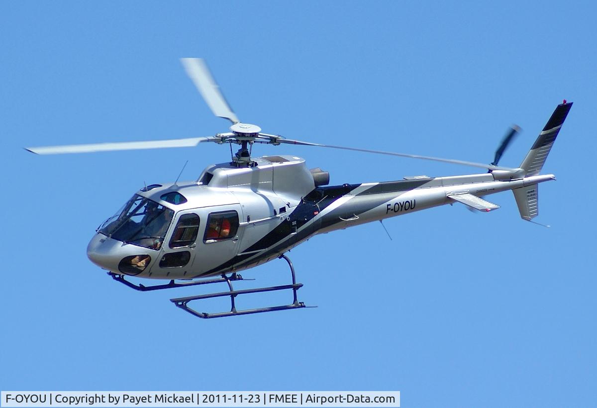 F-OYOU, Aerospatiale AS-350BA Ecureuil C/N 9009, Final approach to helipad