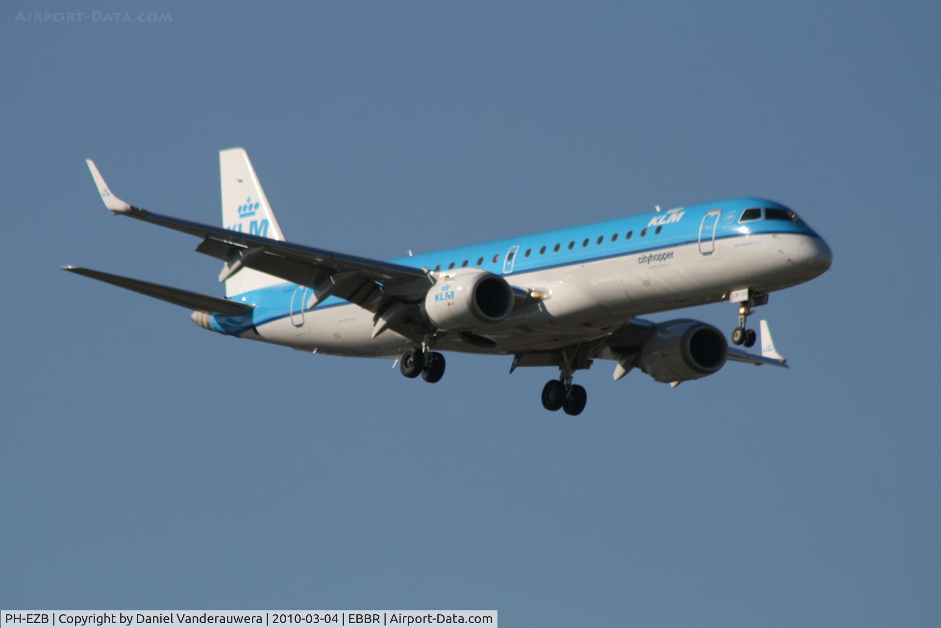 PH-EZB, 2008 Embraer 190LR (ERJ-190-100LR) C/N 19000235, On approach to RWY 02