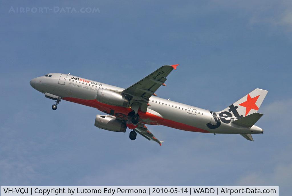 VH-VQJ, 2001 Boeing 717-231 C/N 55096, Jetstar