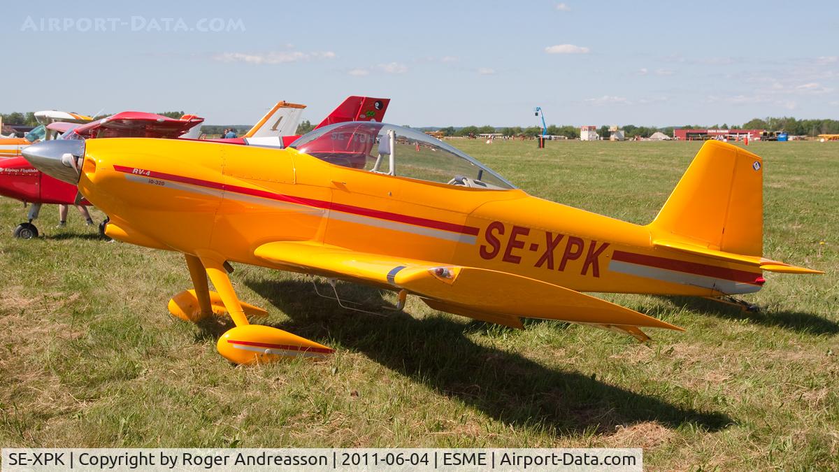 SE-XPK, 1998 Vans RV-4 C/N 3610-902, At EAA Fly-In