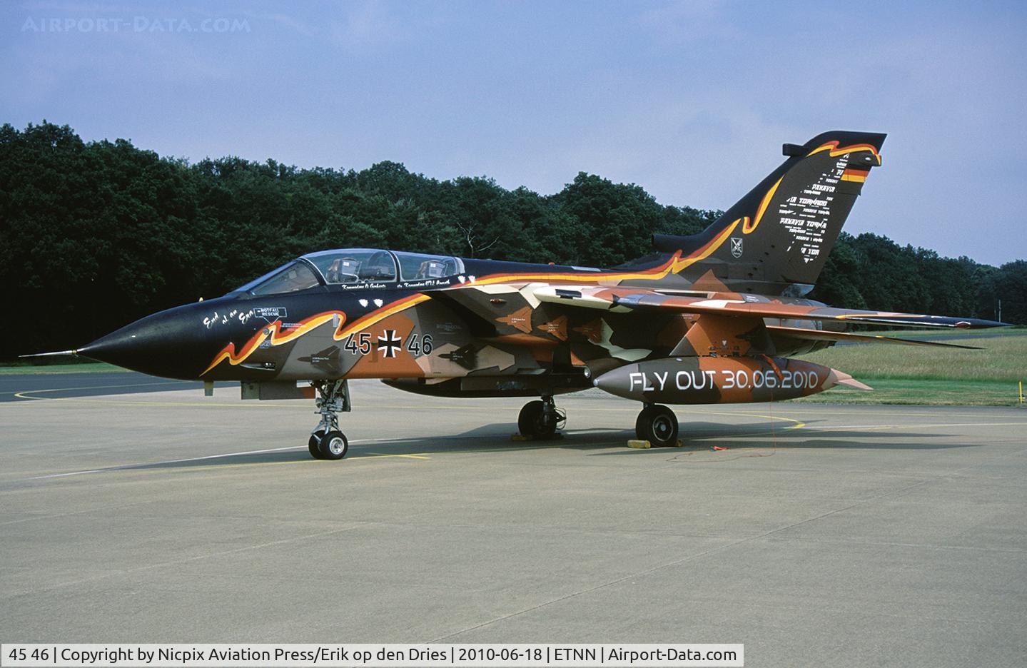 45 46, Panavia Tornado IDS C/N 616/GS194/4246, Special pianted Tornado for the Tornado Fly-Out at Noervenich AB, Germany.