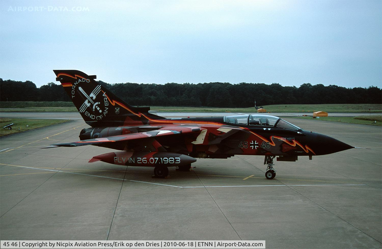45 46, Panavia Tornado IDS C/N 616/GS194/4246, Special painted Tornado of fighter-bomberwing-31 for the Fly-Out of the Tornado. This side, however, shows the Tornado Fly-In date 26-07-1983.