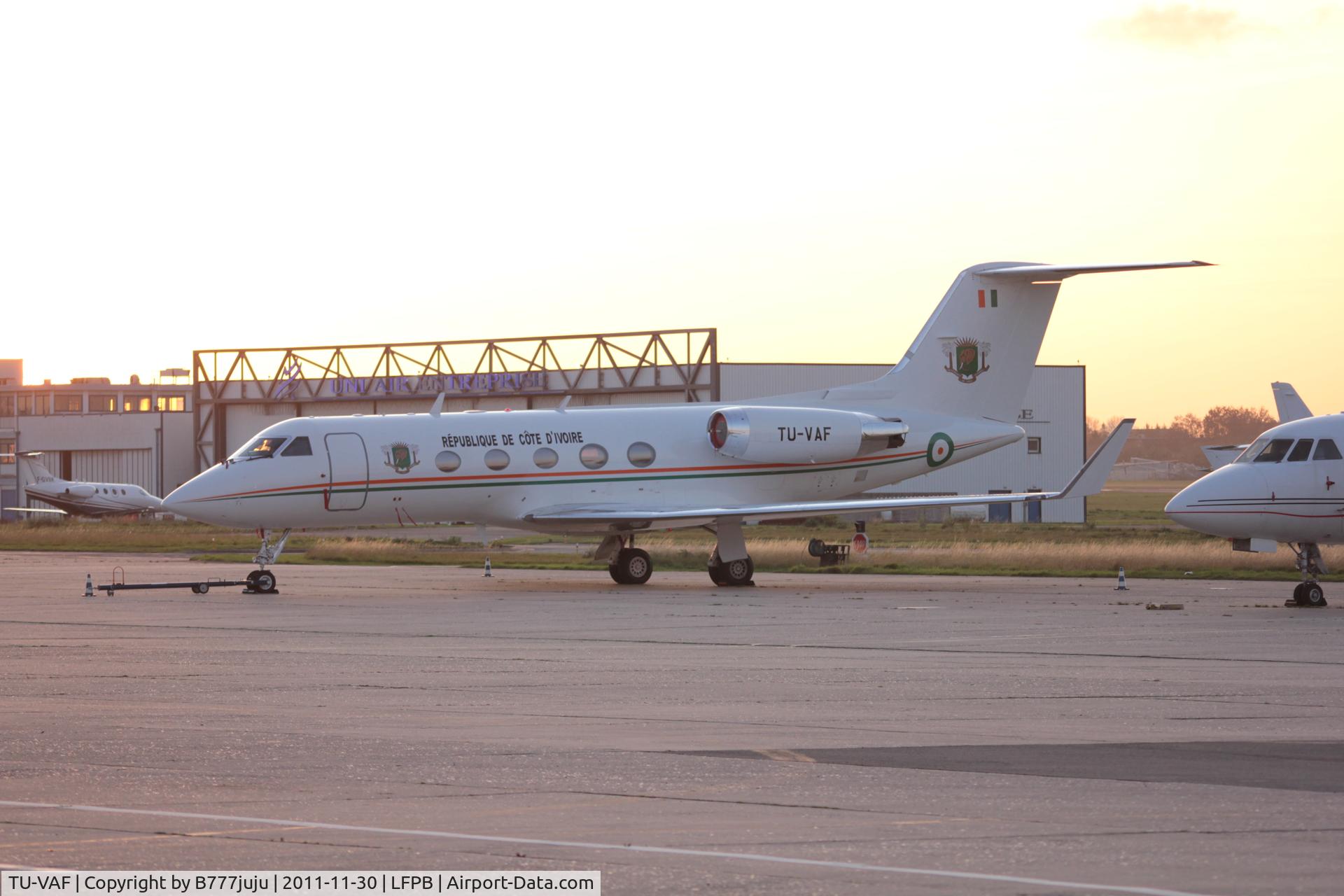 TU-VAF, 1985 Gulfstream Aerospace G-1159A Gulfstream III Gulfstream III C/N 462, on transit at Le Bourget