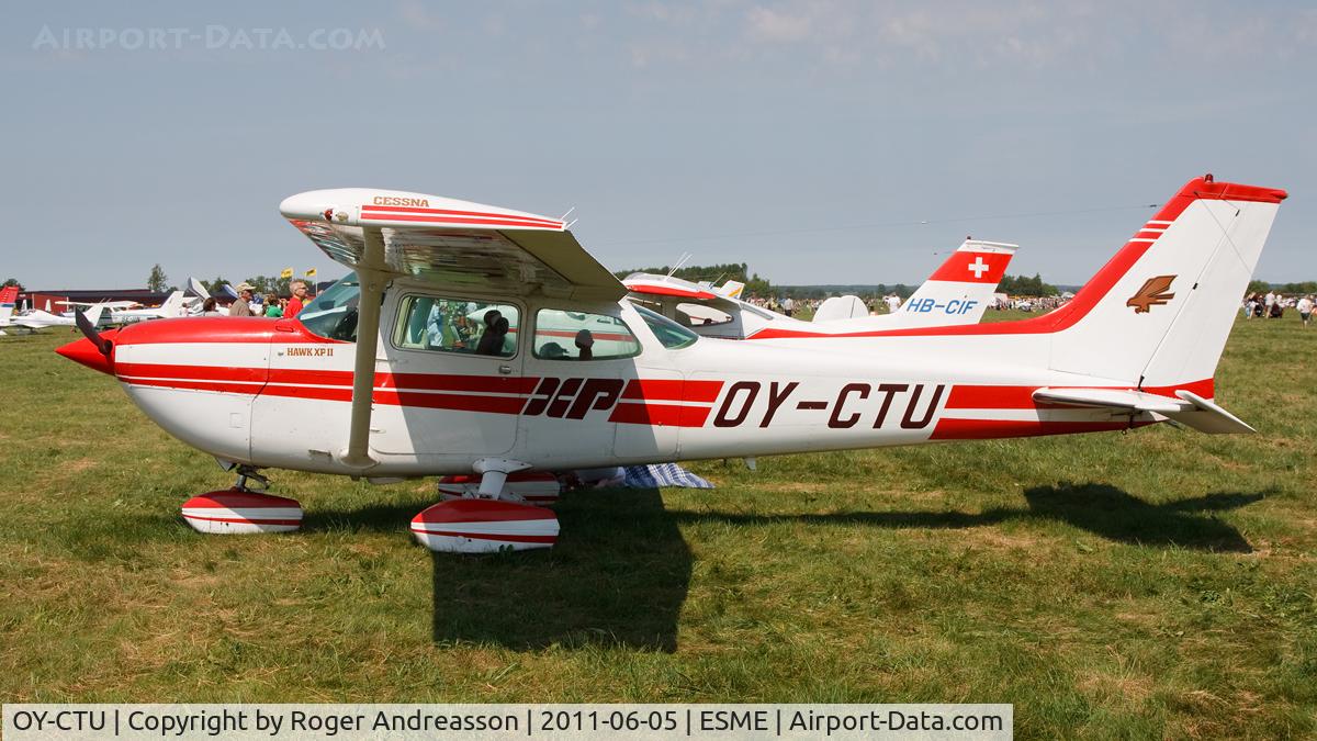 OY-CTU, 1980 Cessna R172K Hawk XP C/N R1723348, At EAA Fly-In
