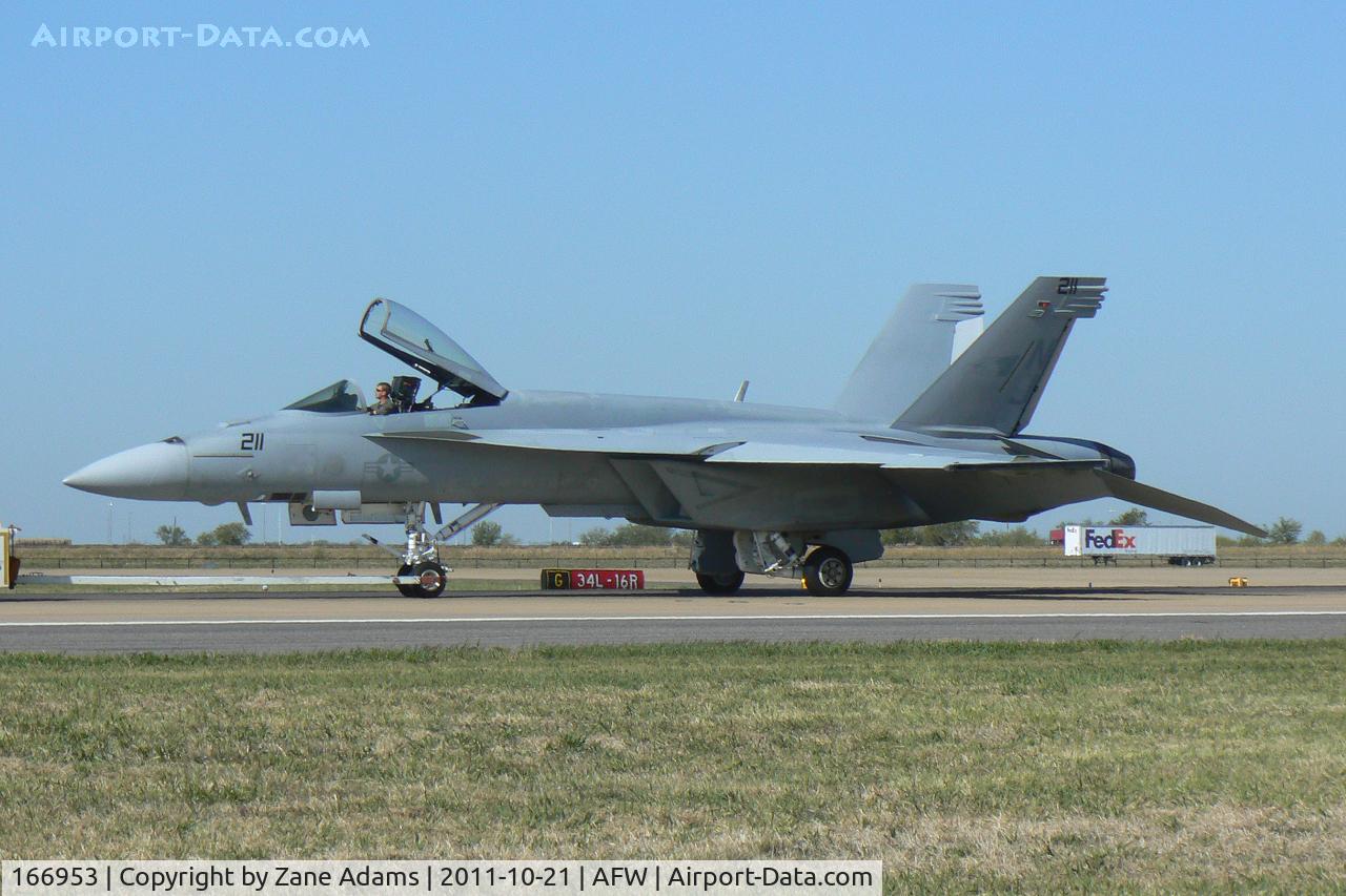 166953, Boeing F/A-18E Super Hornet C/N E195, At the 2011 Alliance Airshow - Fort Worth, TX