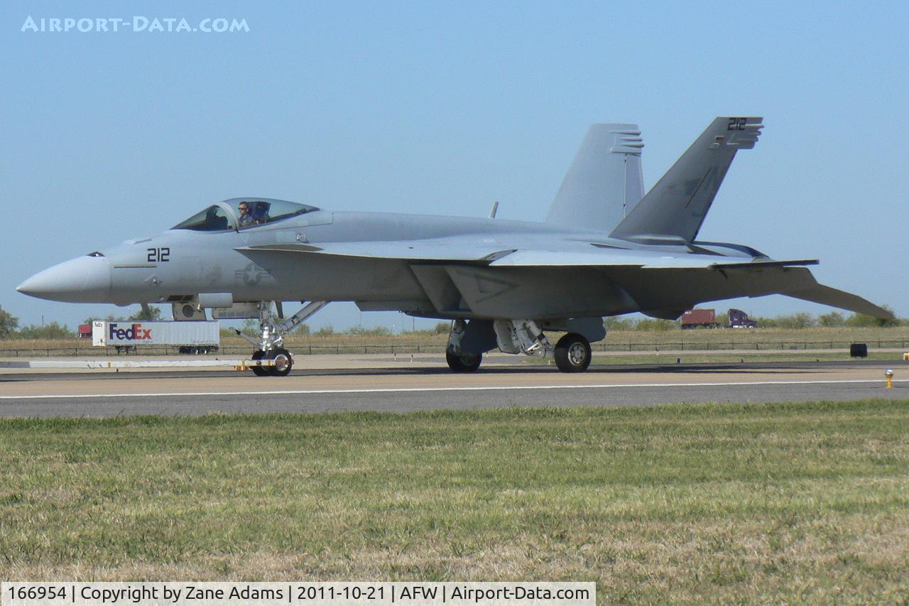 166954, Boeing F/A-18E Super Hornet C/N E196, At the 2011 Alliance Airshow - Fort Worth, TX