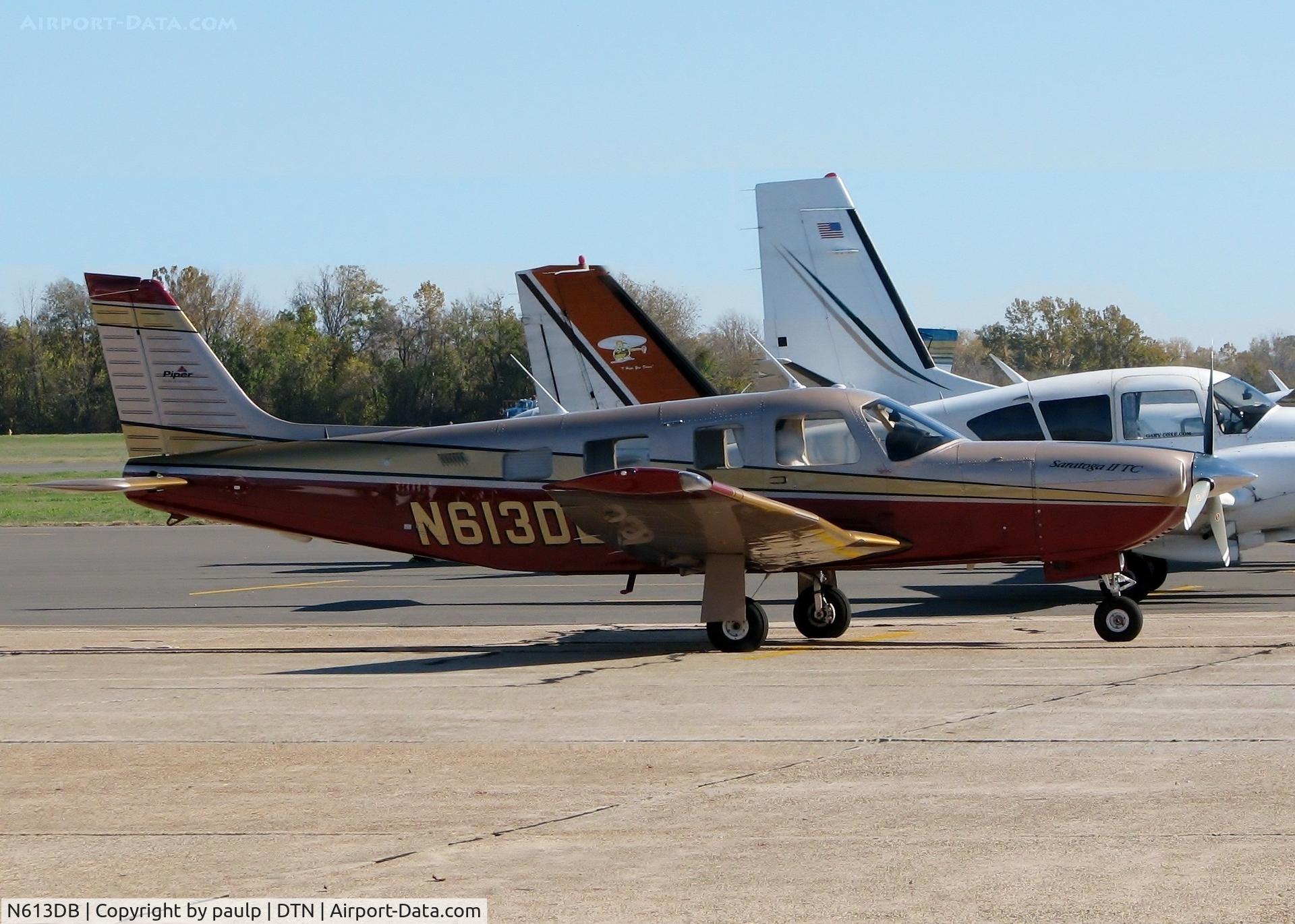 N613DB, 1999 Piper PA-32R-301T Turbo Saratoga C/N 3257091, At Downtown Shreveport.