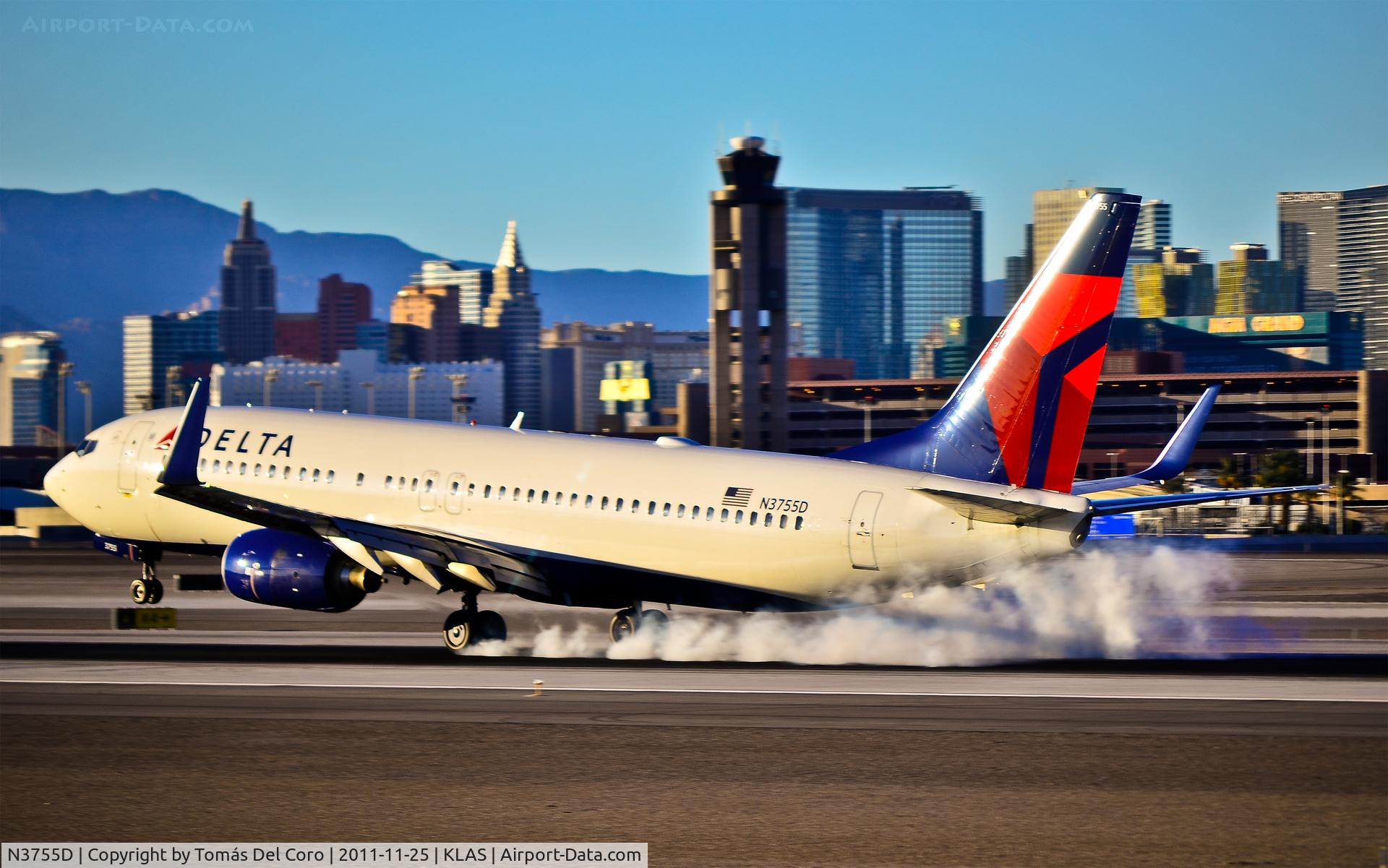 N3755D, 2001 Boeing 737-832 C/N 29627, N3755D Delta Air Lines 2001 Boeing 737-832 C/N 29627

Las Vegas - McCarran International (LAS / KLAS)
USA - Nevada, November 25, 2011
Photo: Tomás Del Coro