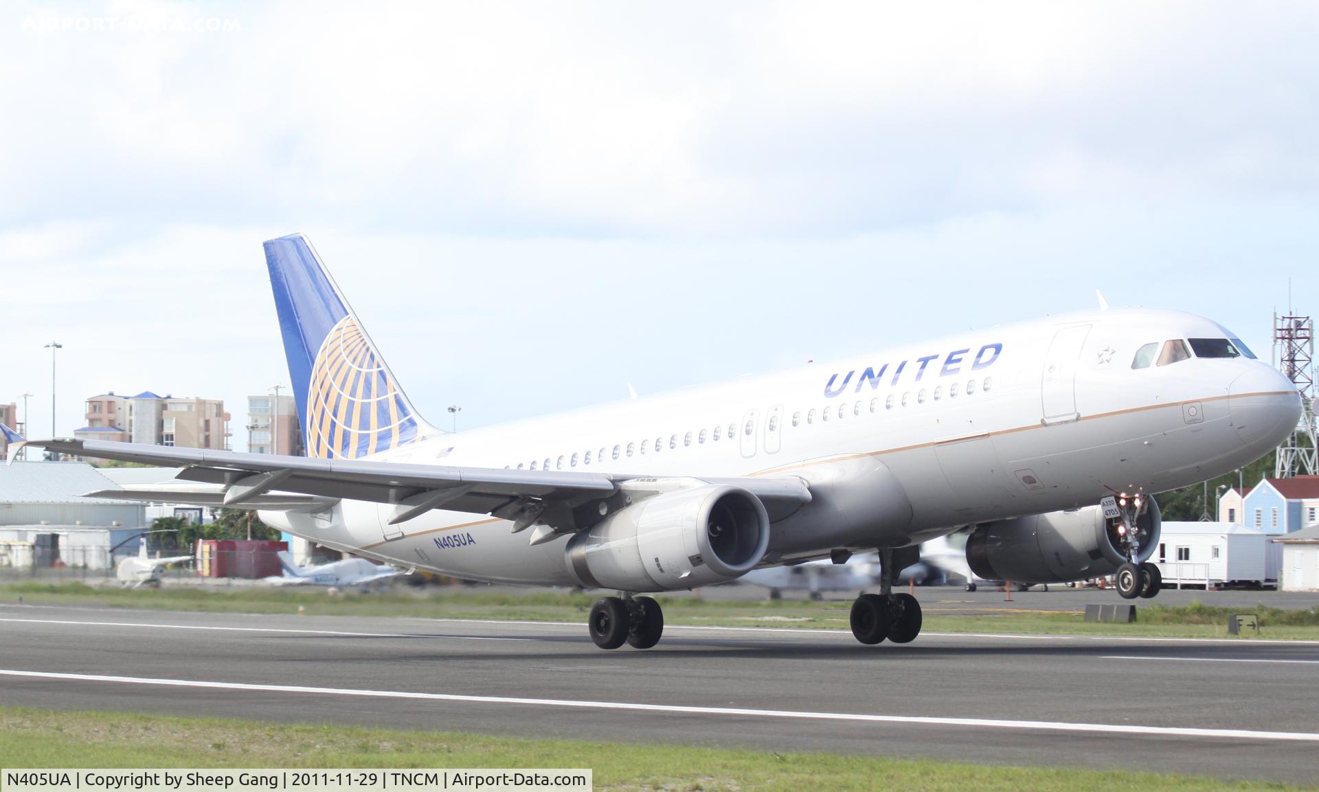 N405UA, 1993 Airbus A320-232 C/N 452, N405UA at TNCC