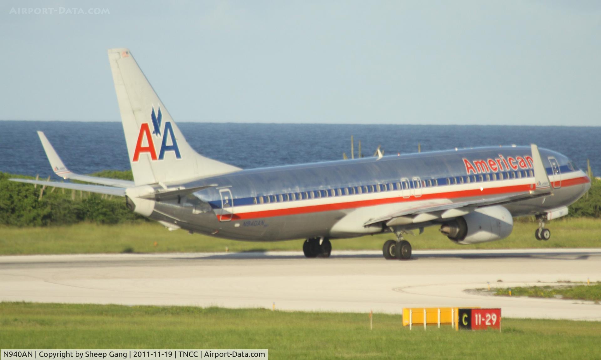 N940AN, 2000 Boeing 737-823 C/N 30598, N940AN at TNCC
