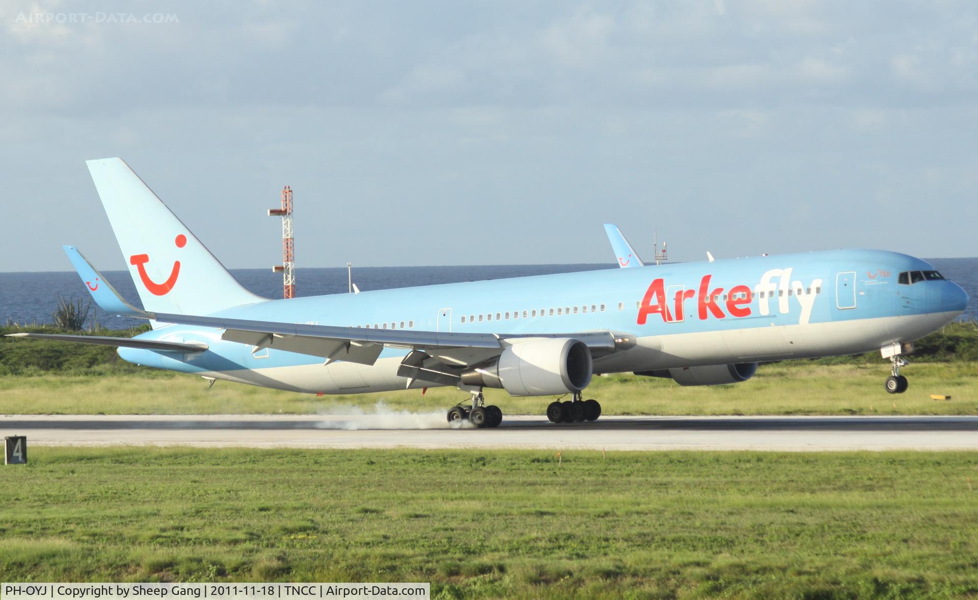 PH-OYJ, 2000 Boeing 767-304 C/N 29384, PH-OYJ at TNCC