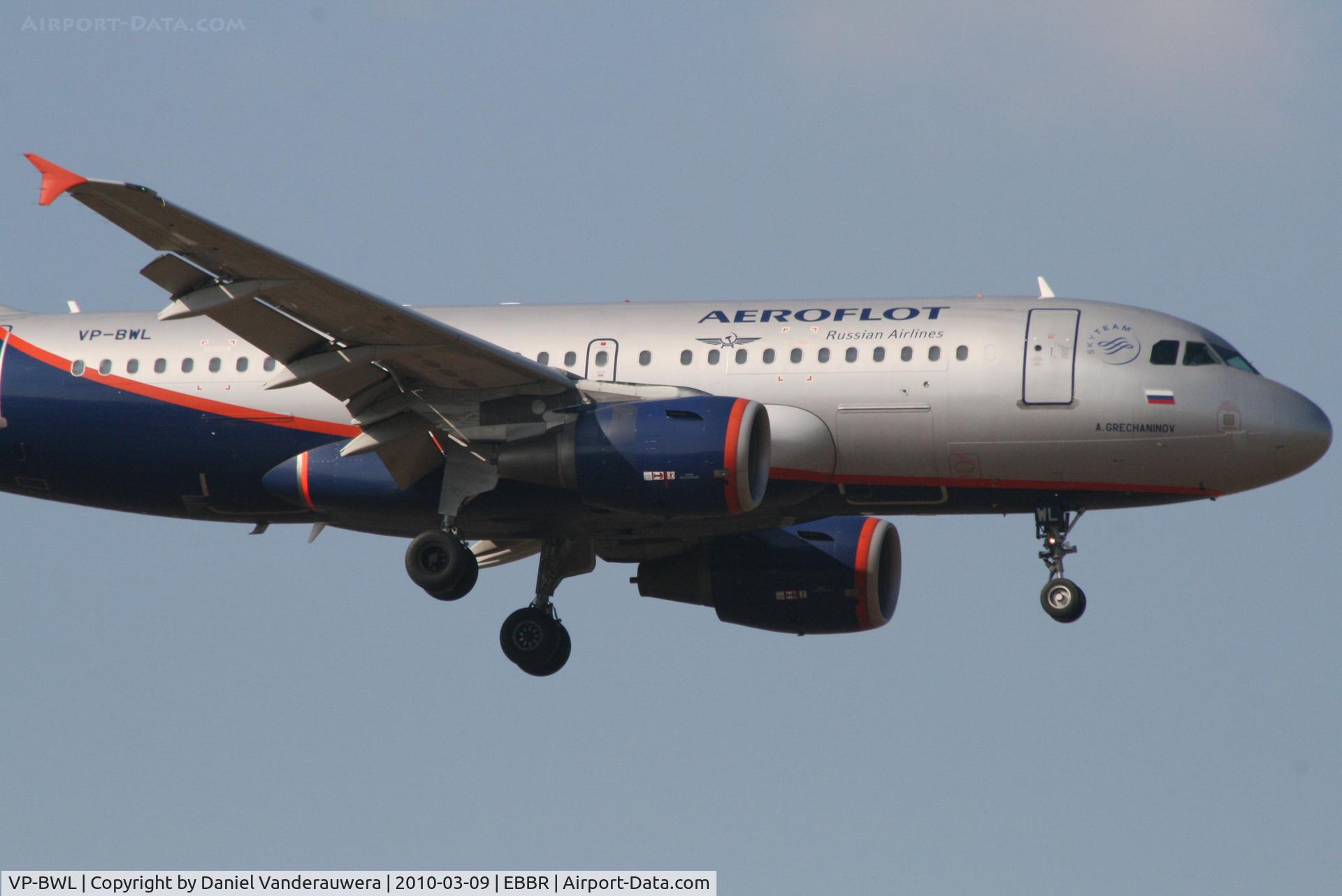 VP-BWL, 2004 Airbus A319-111 C/N 2243, Arrival to RWY 02