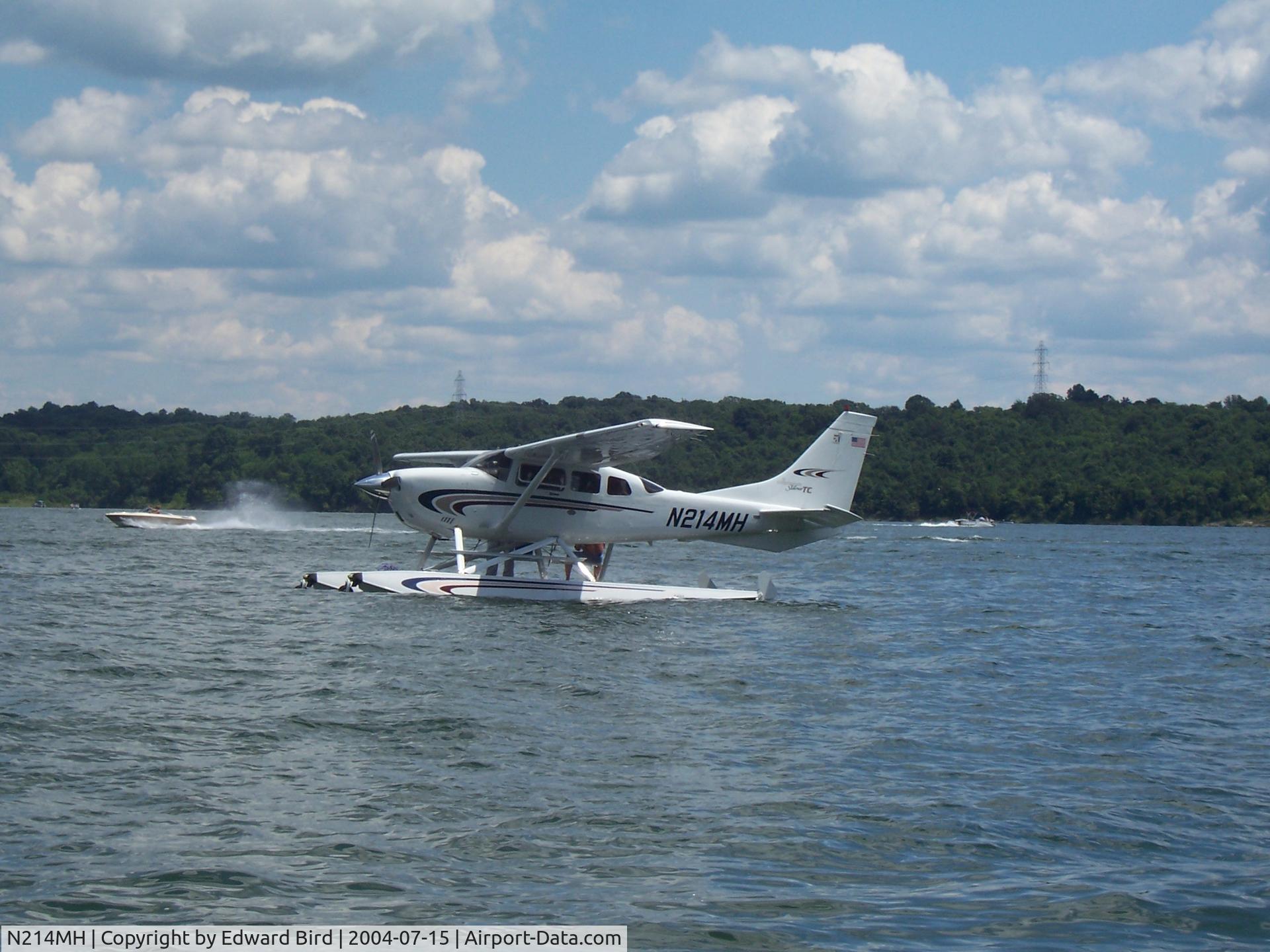 N214MH, 2000 Cessna T206H Turbo Stationair C/N T20608214, Landed next to our boat on Brookville Lake, IN summer of 2004.  Beautiful aircraft!