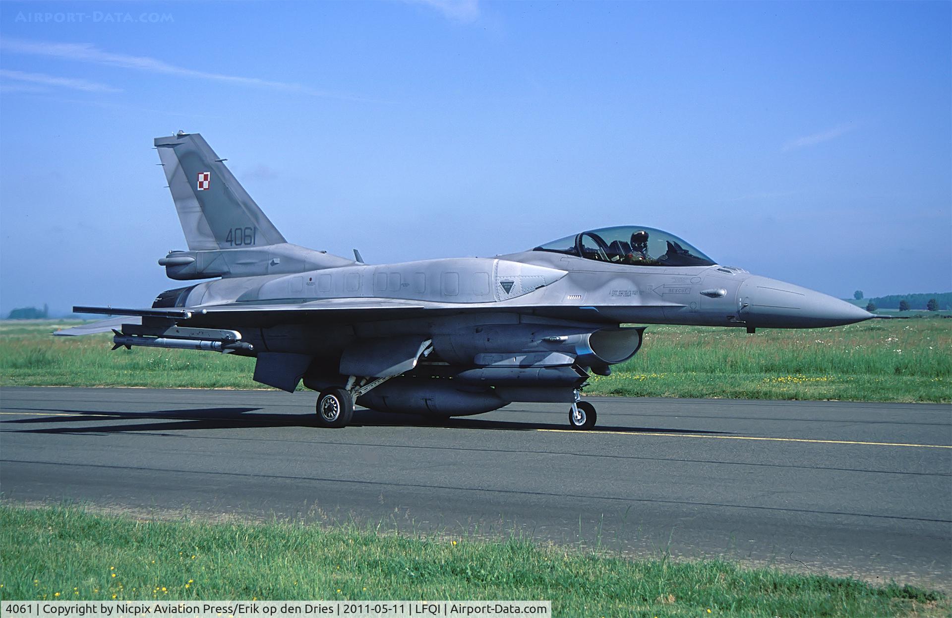 4061, 2007 General Dynamics F-16C Fighting Falcon C/N JC-22, Poalnd AF F-16C 4061 on the taxitrack of Cambrai AB during the Tigermeet 2011.