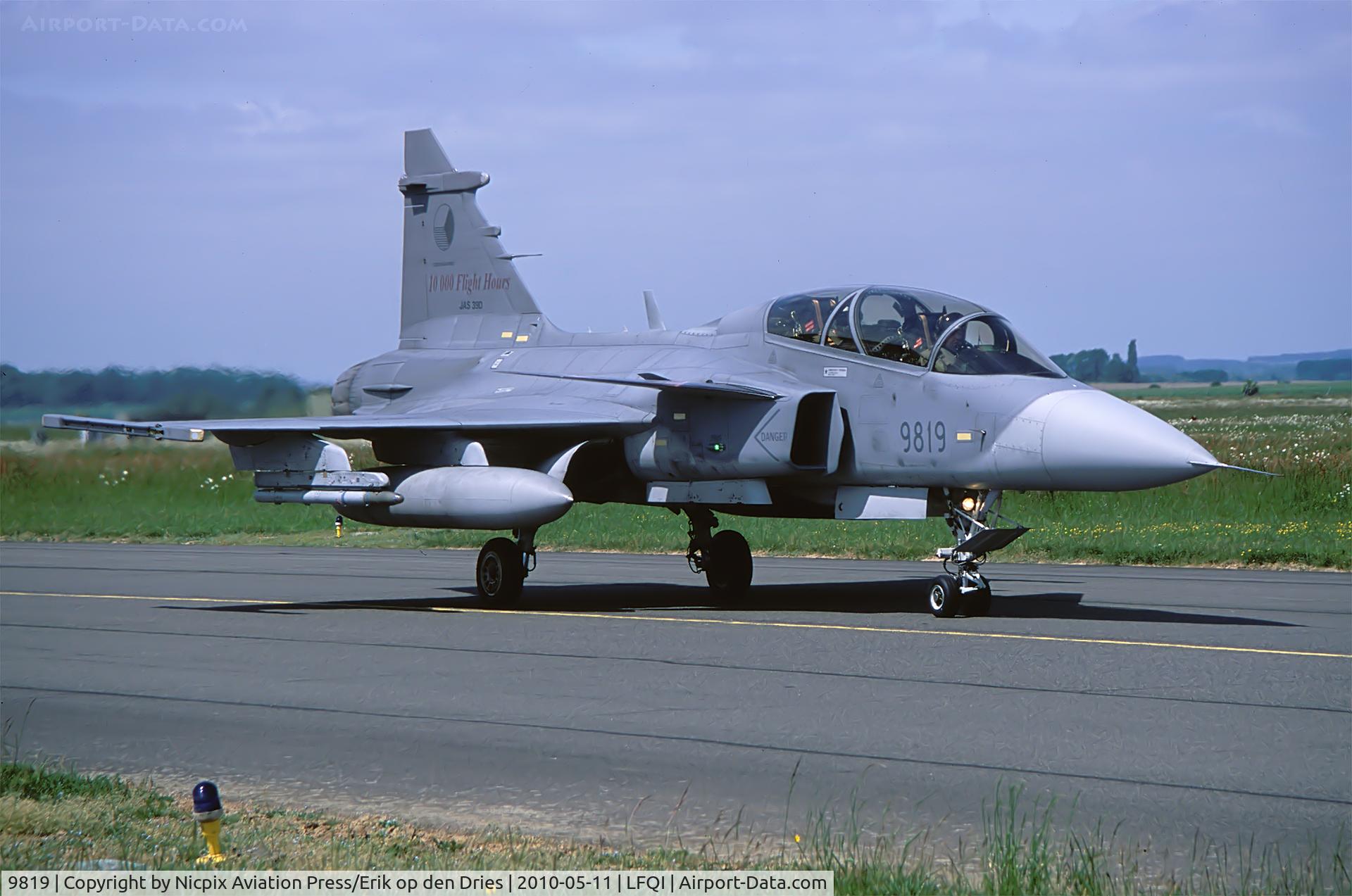 9819, Saab JAS-39D Gripen C/N 39819, Gripen 9819 with 10.000 hrs markings atended the NTM-2011 and is seen here on the taxitrack of Cambrai AB, France.