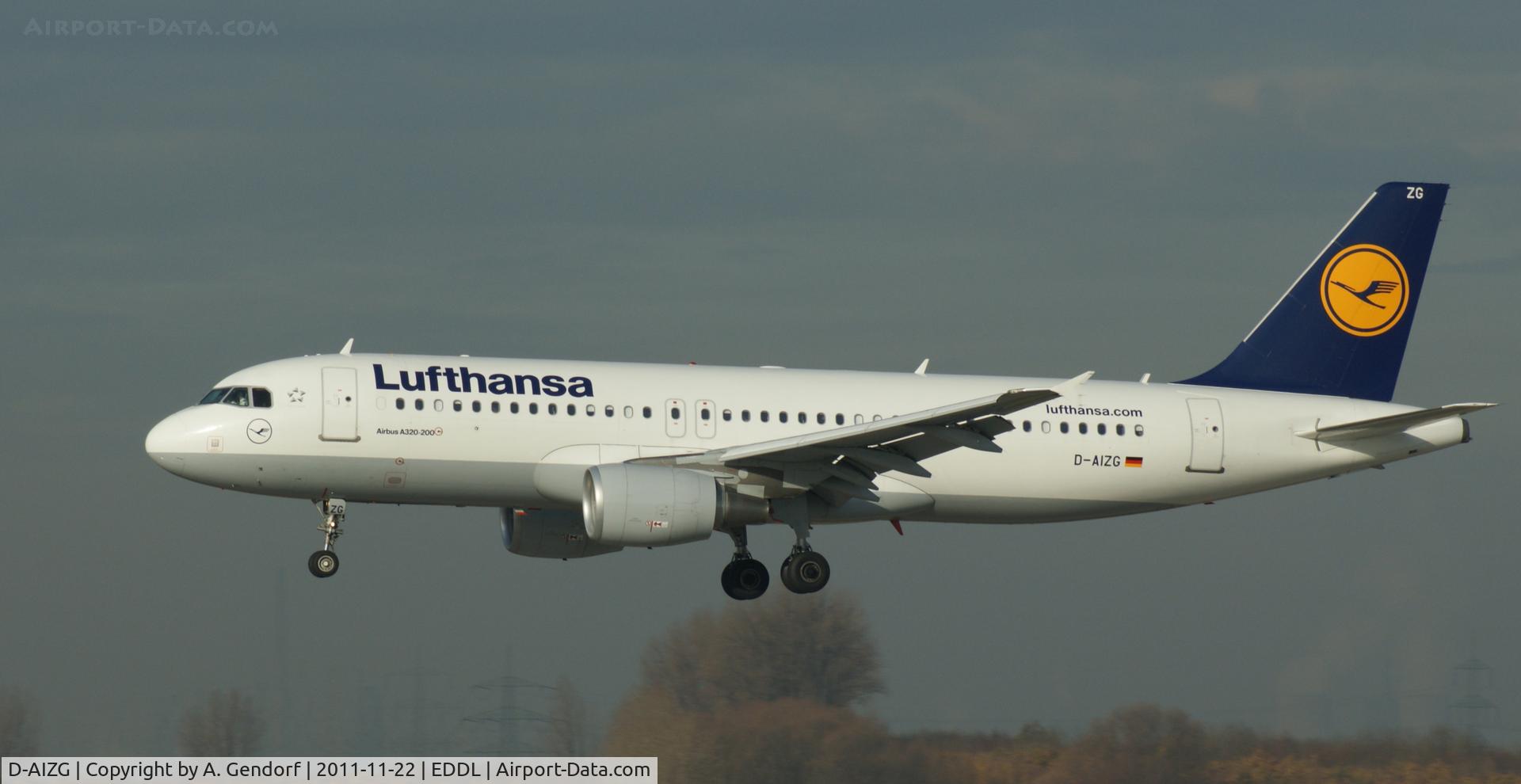 D-AIZG, 2010 Airbus A320-214 C/N 4324, Lufthansa, on finals at Düsseldorf Int´l (EDDL)