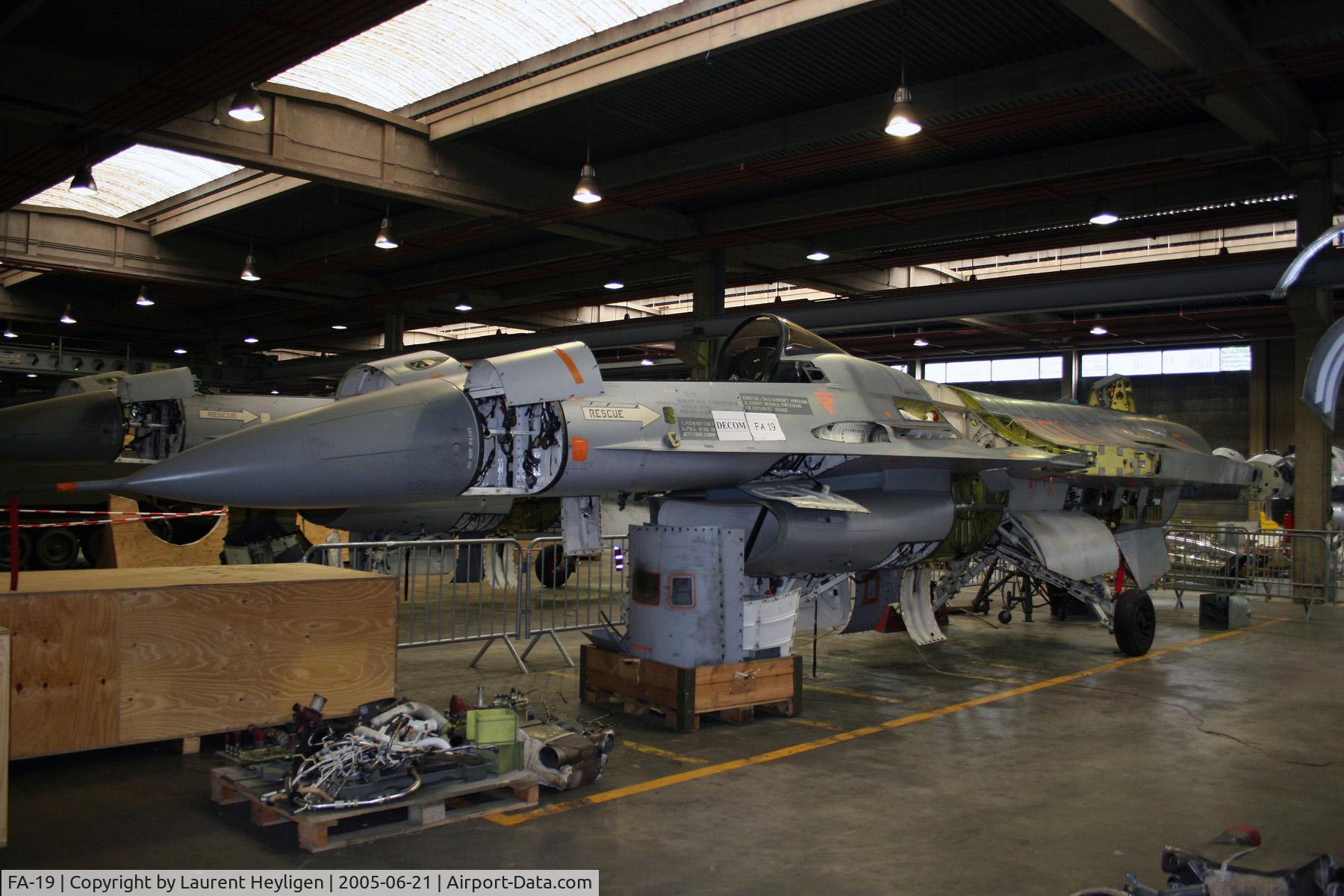 FA-19, SABCA F-16A Fighting Falcon C/N 6H-19, Being dismantled at Rocourt, Belgium