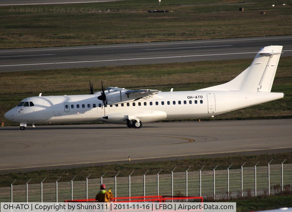 OH-ATO, 2011 ATR 72-212A C/N 977, Delivery day in all white c/s