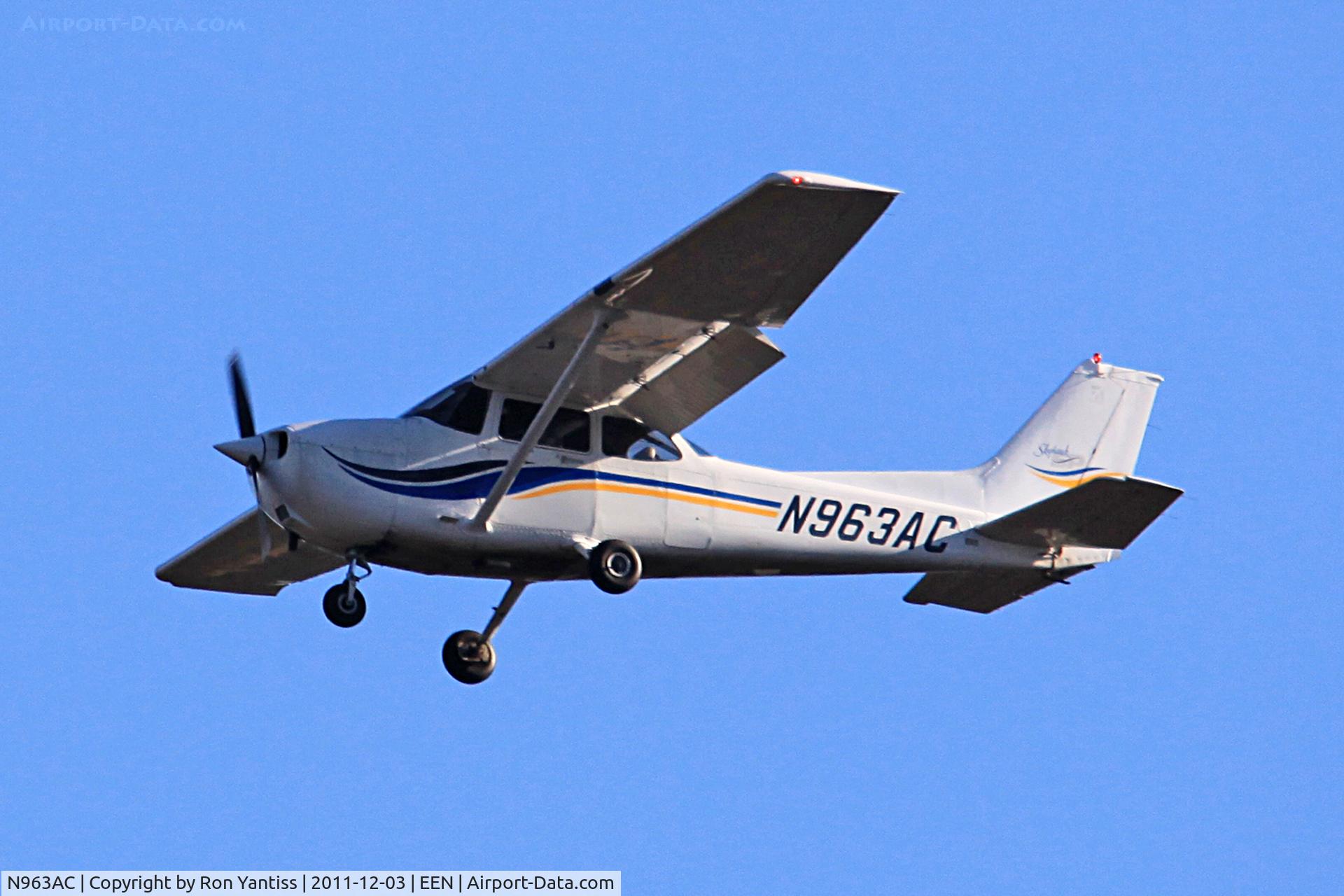 N963AC, 1999 Cessna 172S C/N 172S8259, On the ILS for runway 02, Dillant-Hopkins Airport, Keene, NH