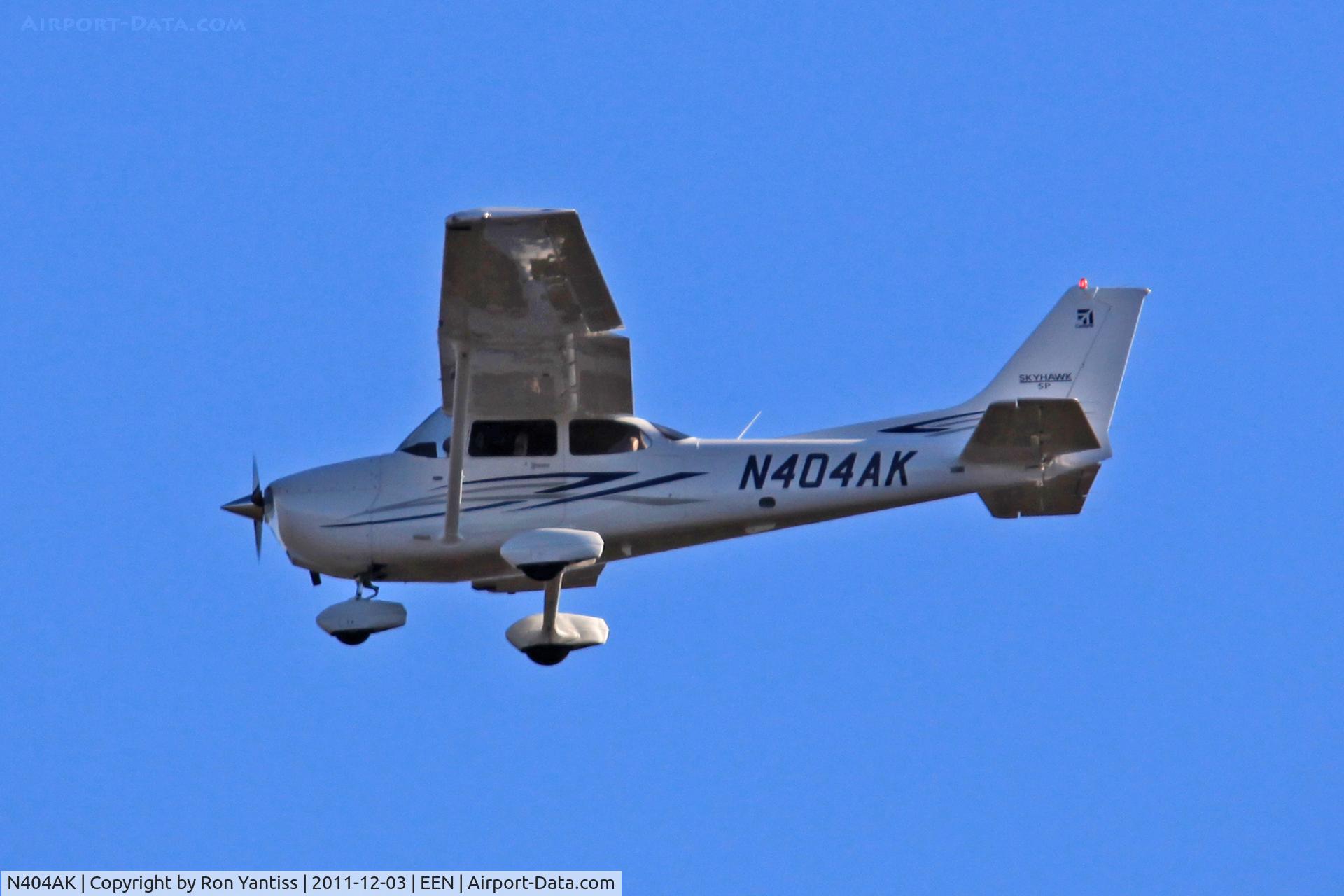 N404AK, 2007 Cessna 172S C/N 172S10600, Straight in final, runway 02, Dillant-Hopkins Airport, Keene, NH