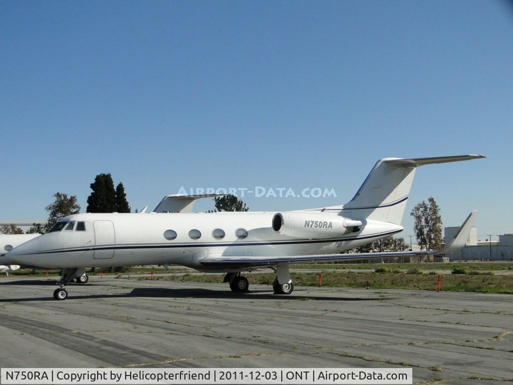 N750RA, 1972 Grumman G-1159 Gulfstream II C/N 117, Parked