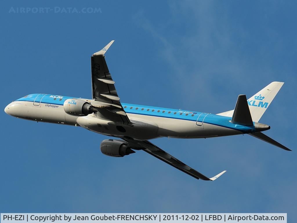 PH-EZI, 2009 Embraer 190LR (ERJ-190-100LR) C/N 19000322, take off 23