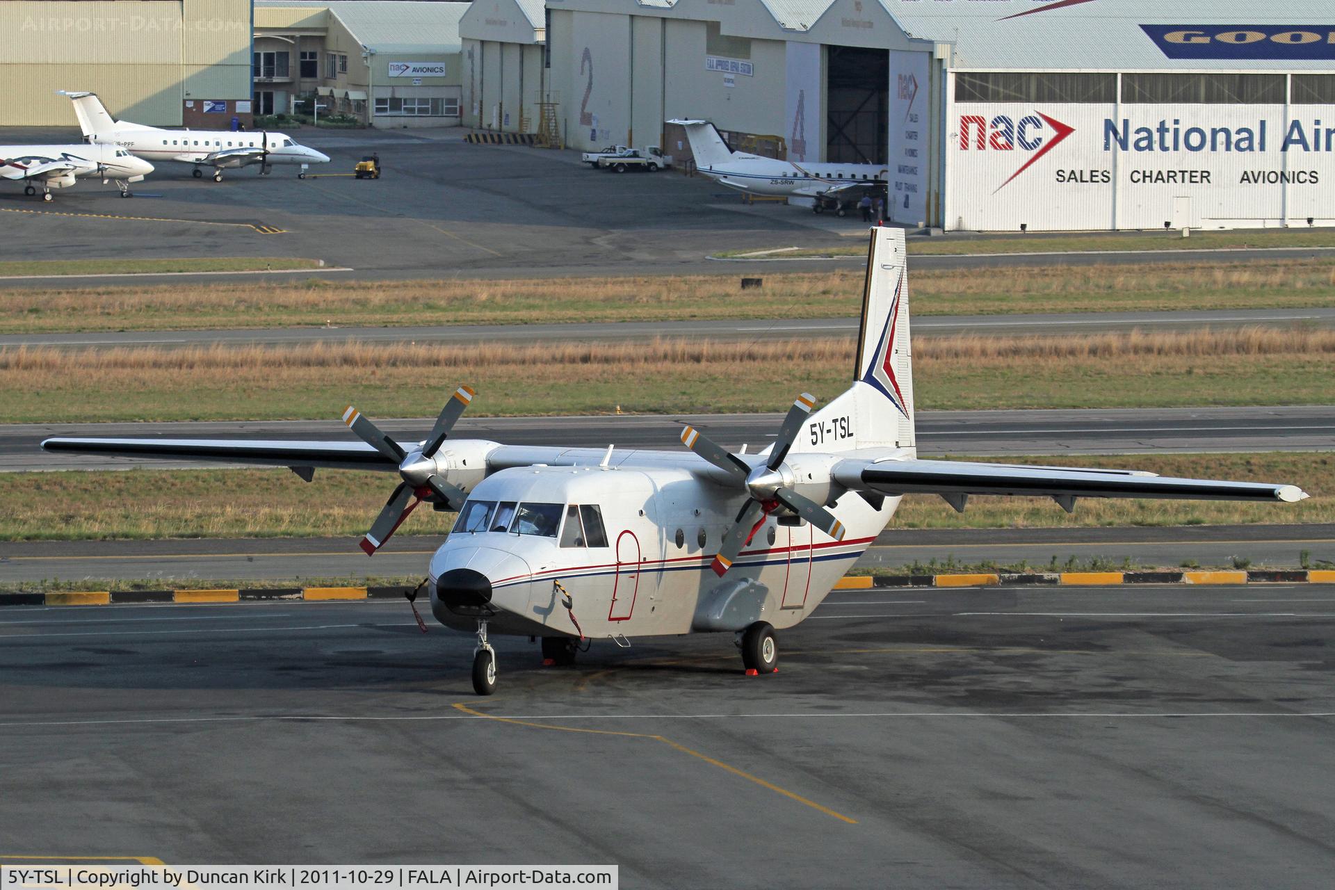 5Y-TSL, CASA C-212-200 Aviocar C/N 193, Evening customs ramp visitor at Lanseria