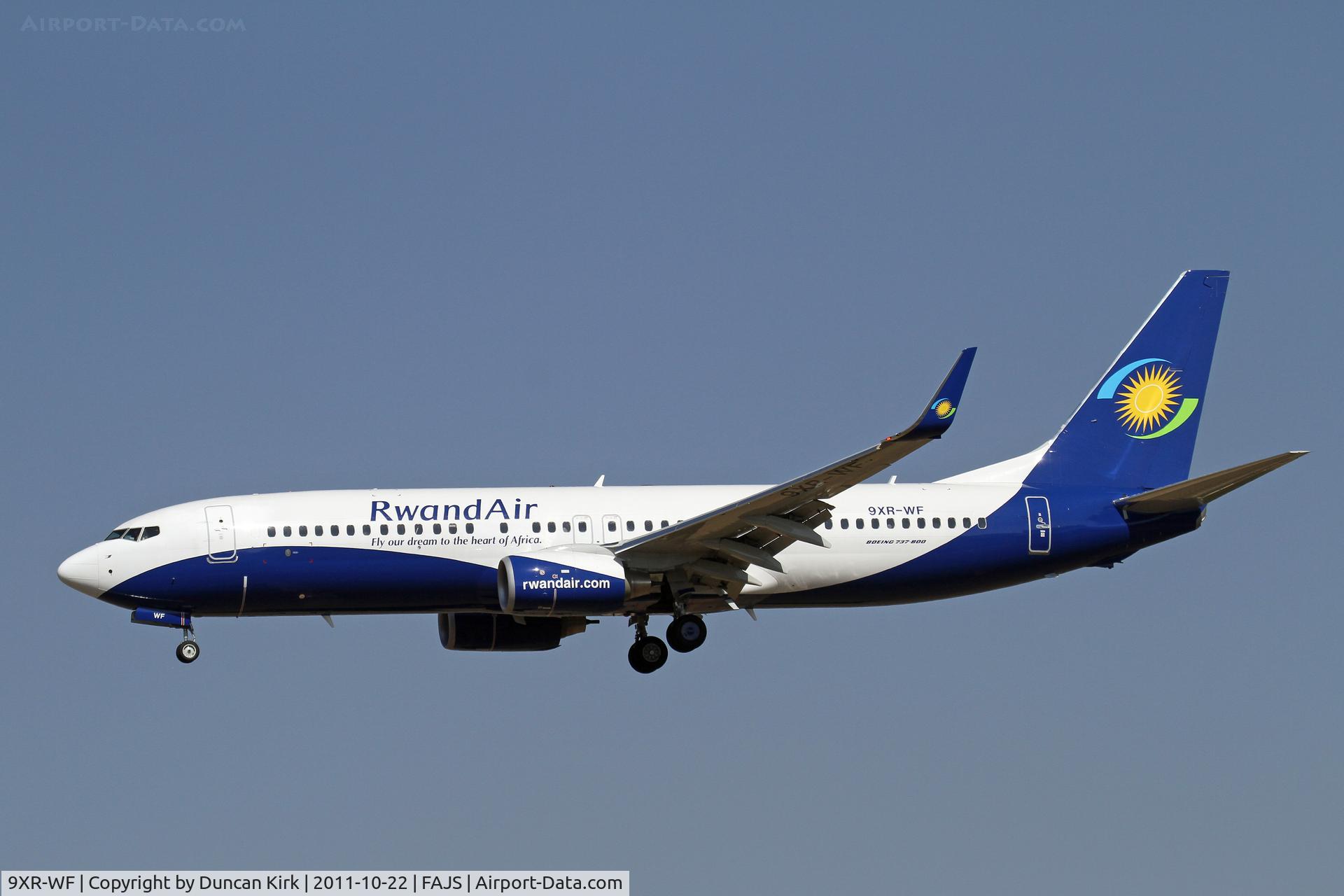 9XR-WF, 2011 Boeing 737-84Y C/N 40892, On finals to JNB