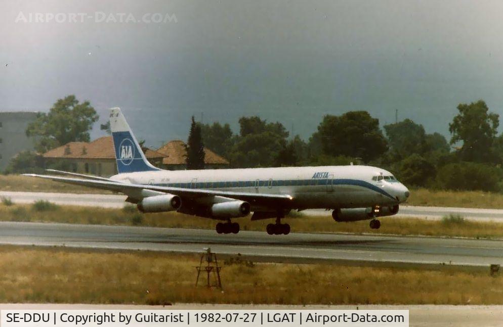 SE-DDU, 1967 Douglas DC-8-62 C/N 45906, Arista DC8 makes an impressive landing