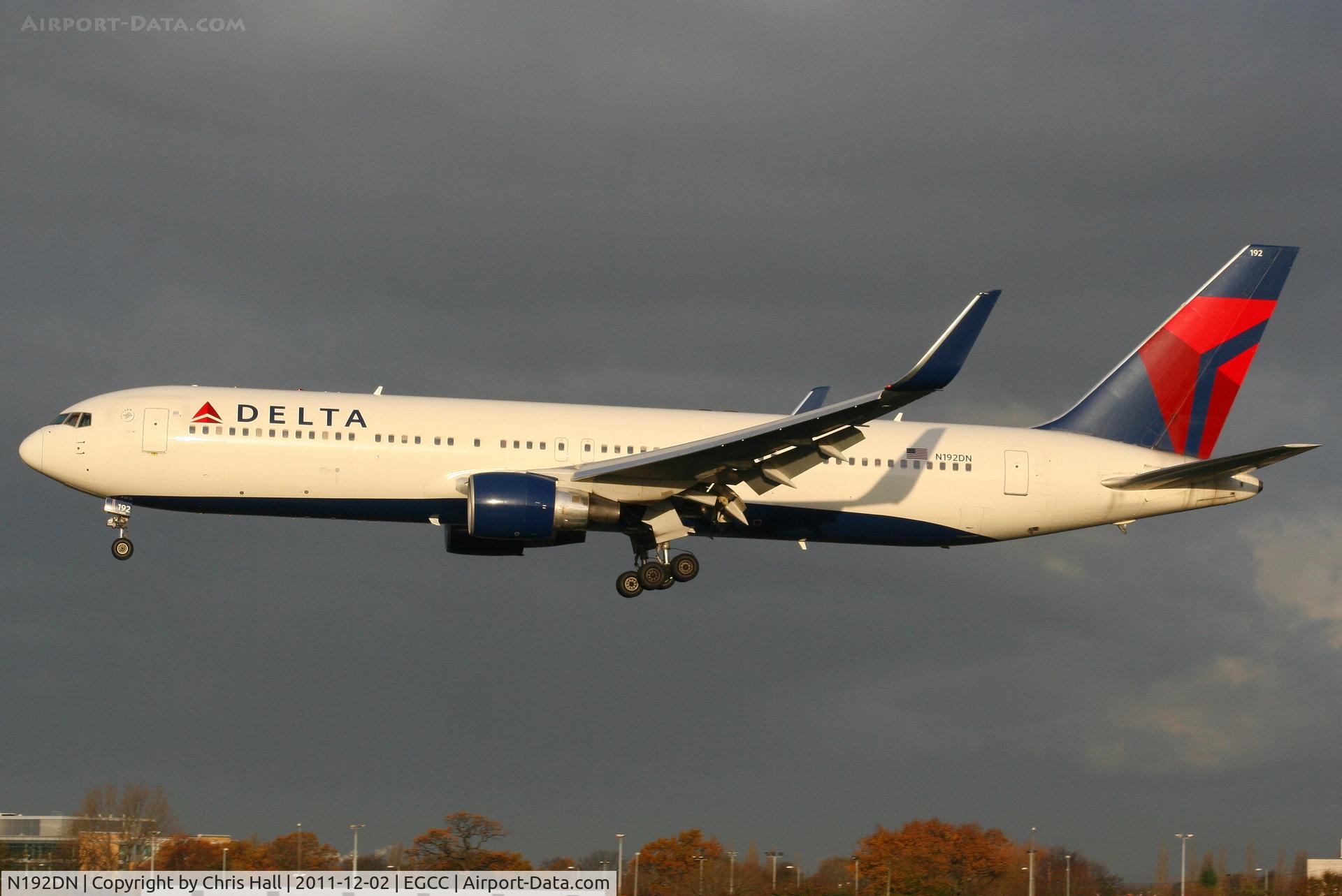 N192DN, 1997 Boeing 767-332 C/N 28449, Delta