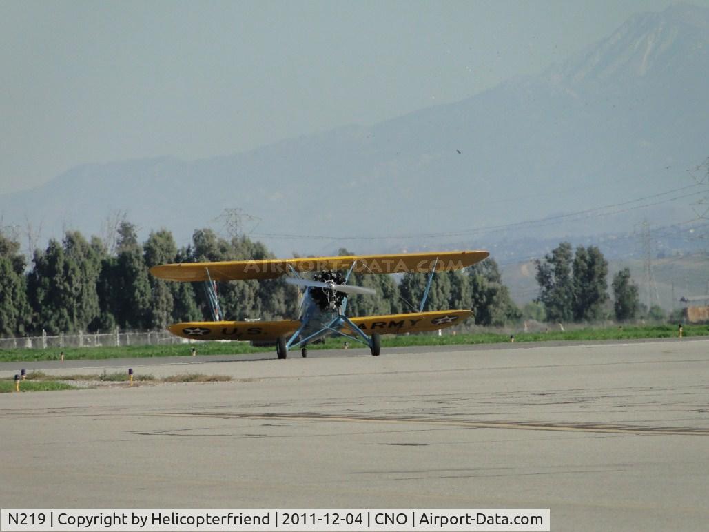 N219, 1939 Waco UPF-7 C/N 5302, Taxiing back to hanger