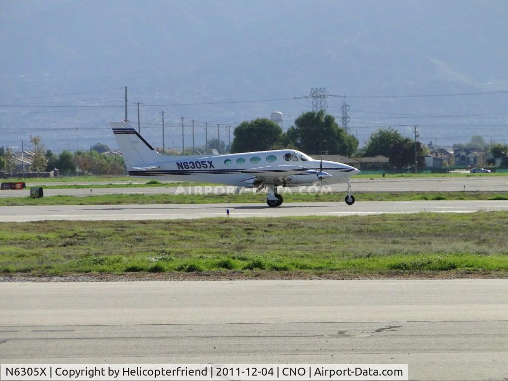 N6305X, 1978 Cessna 340A C/N 340A0476, Settling down and starting rollout after landing
