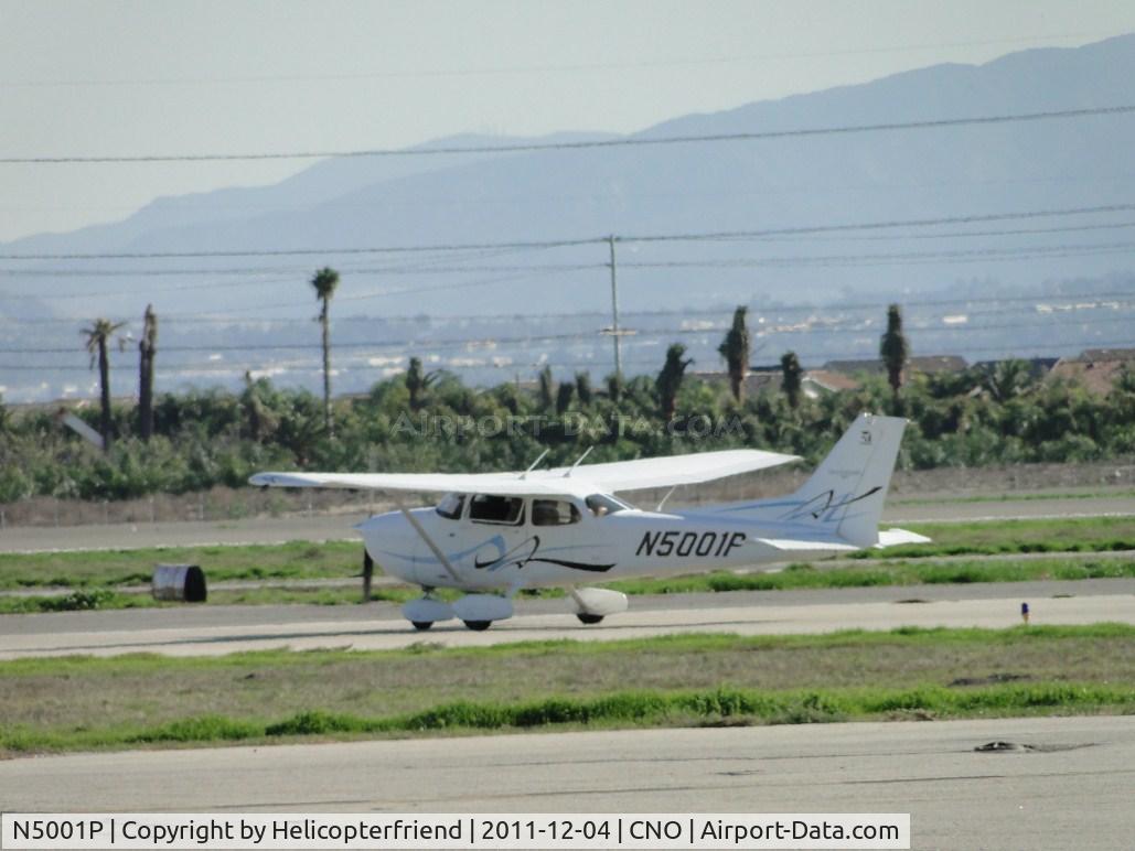 N5001P, Cessna 172S C/N 172S10864, Taxiing to runway area