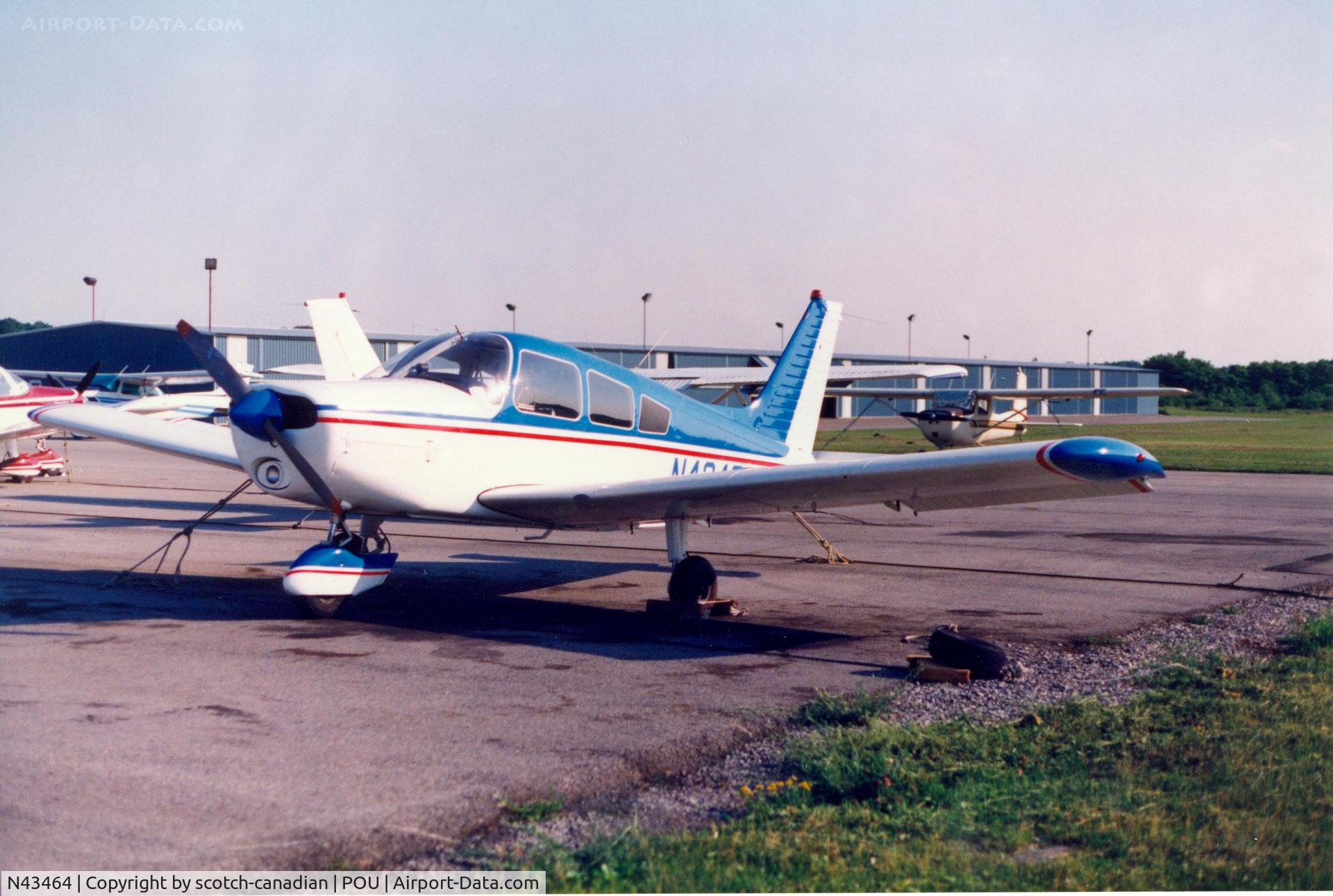 N43464, 1974 Piper PA-28-140 C/N 28-7425369, 1974 Piper PA-28-140 N43464 at Dutchess County Airport, Poughkeepsie, NY - 1987