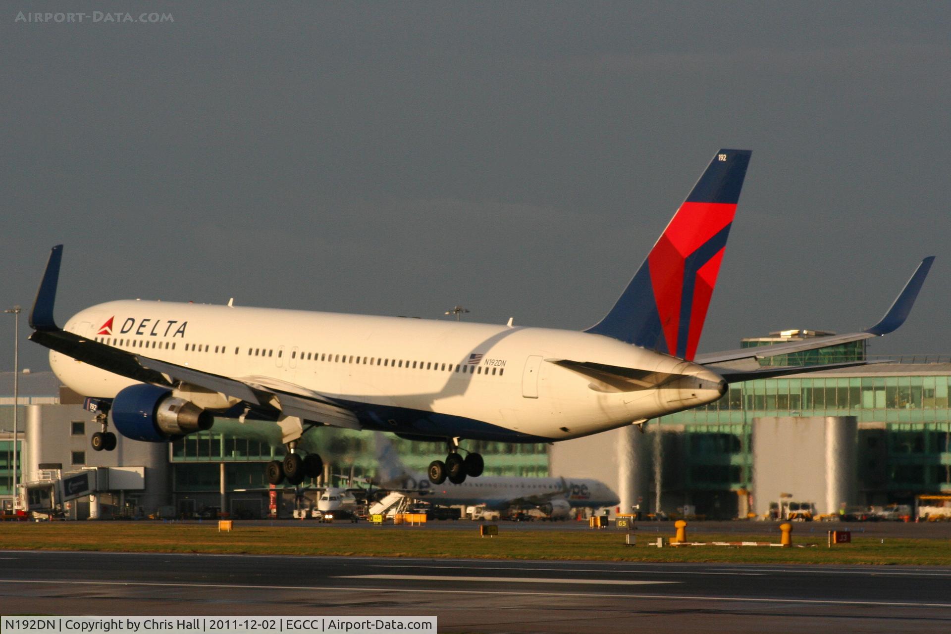 N192DN, 1997 Boeing 767-332 C/N 28449, Delta