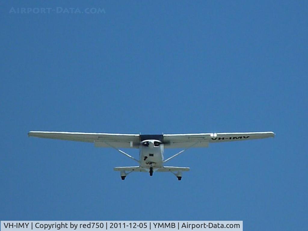 VH-IMY, 1974 Cessna 172M C/N 17262913, Cessna 172 VH-IMY on short final for rwy 13 at Moorabbin